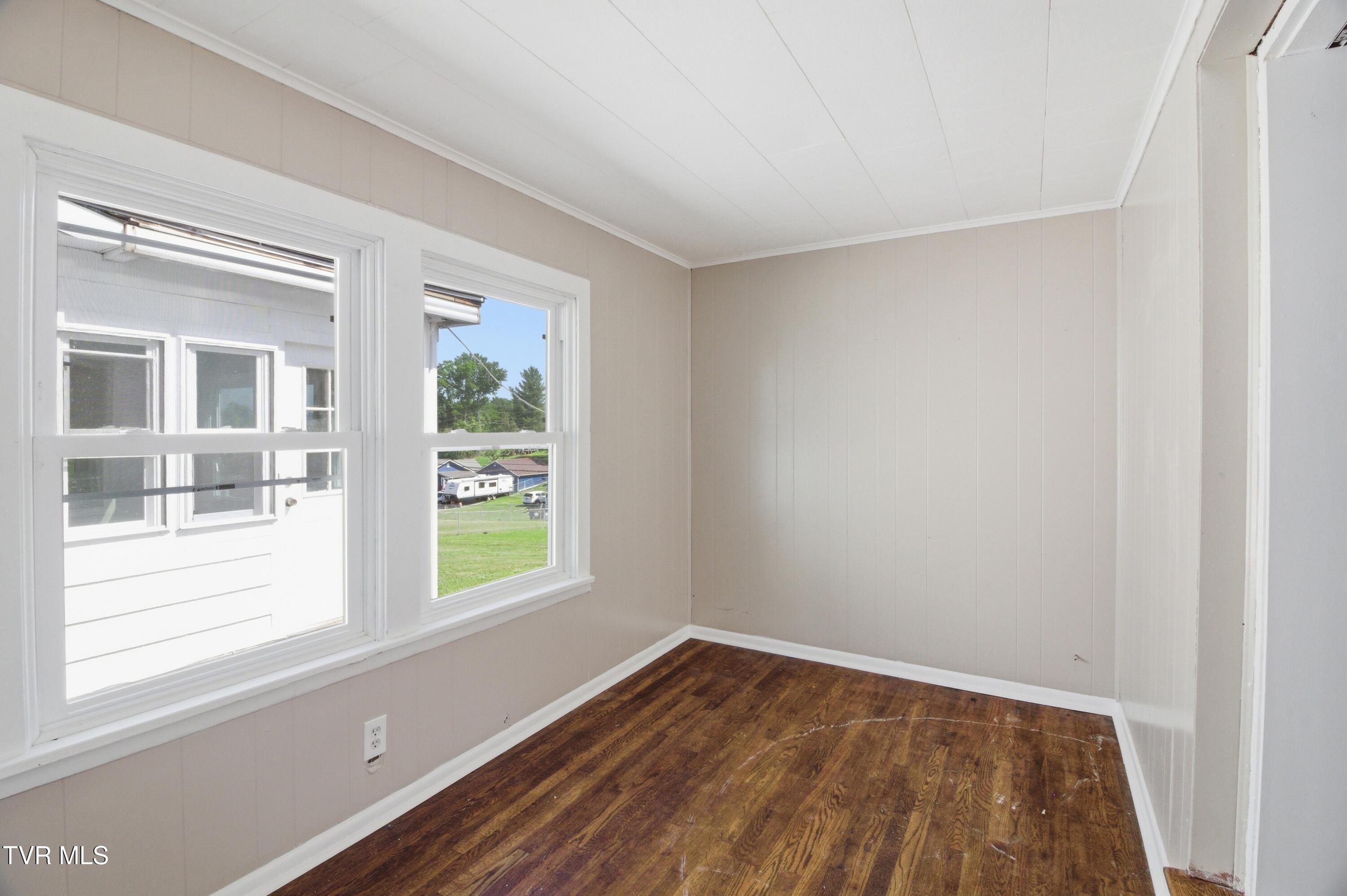 1721 Ridgeway Drive Property Photo 14