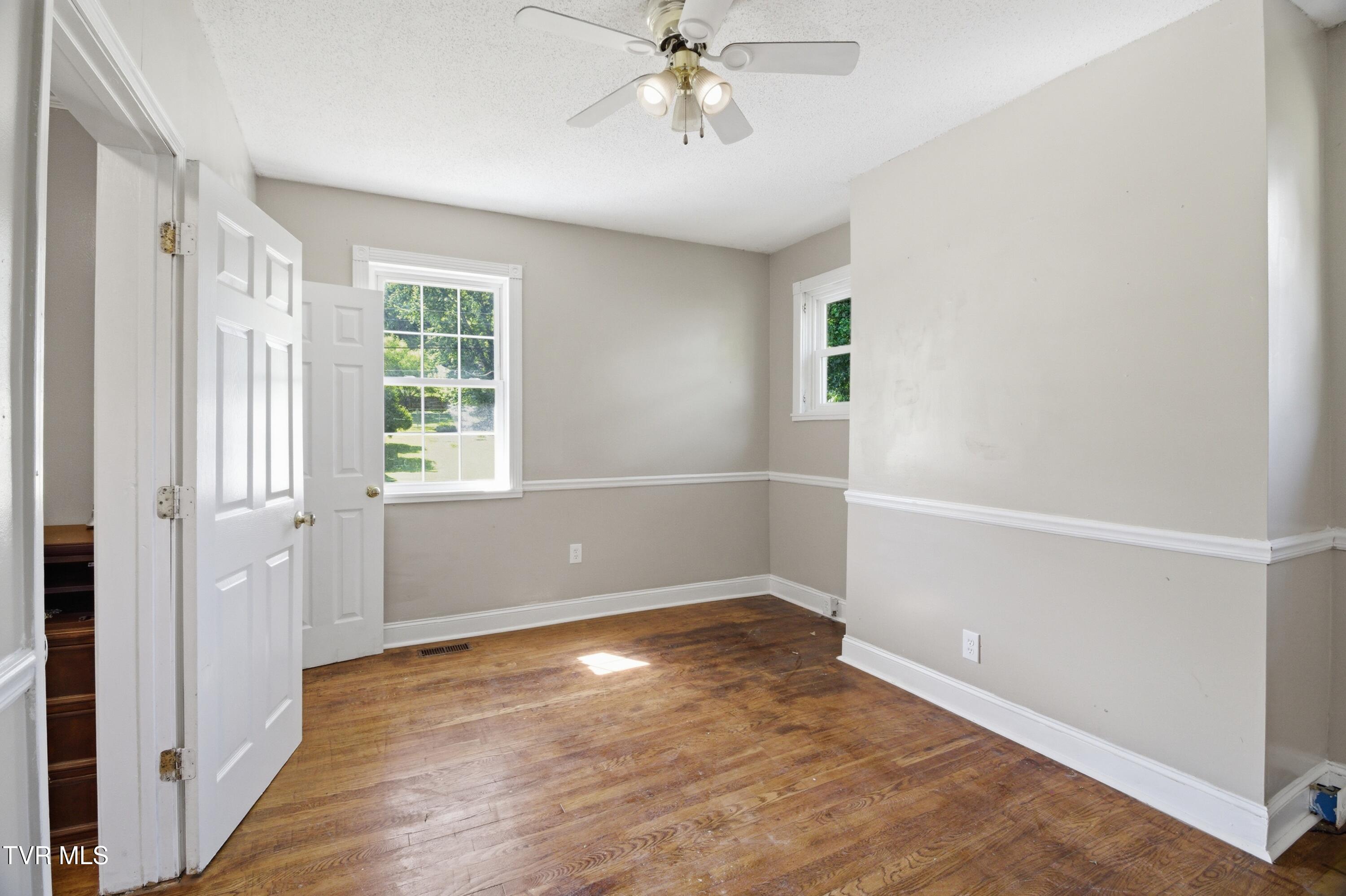1721 Ridgeway Drive Property Photo 16