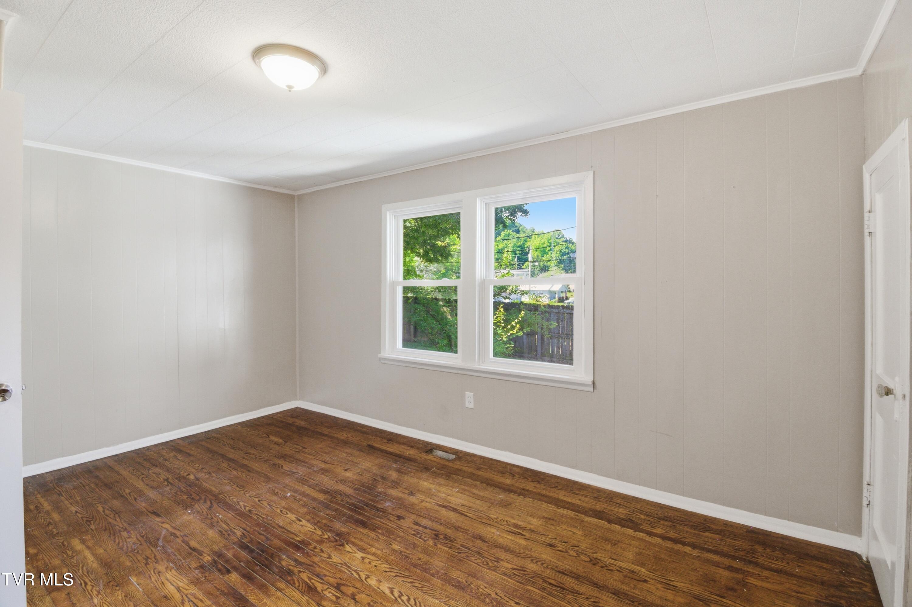 1721 Ridgeway Drive Property Photo 19