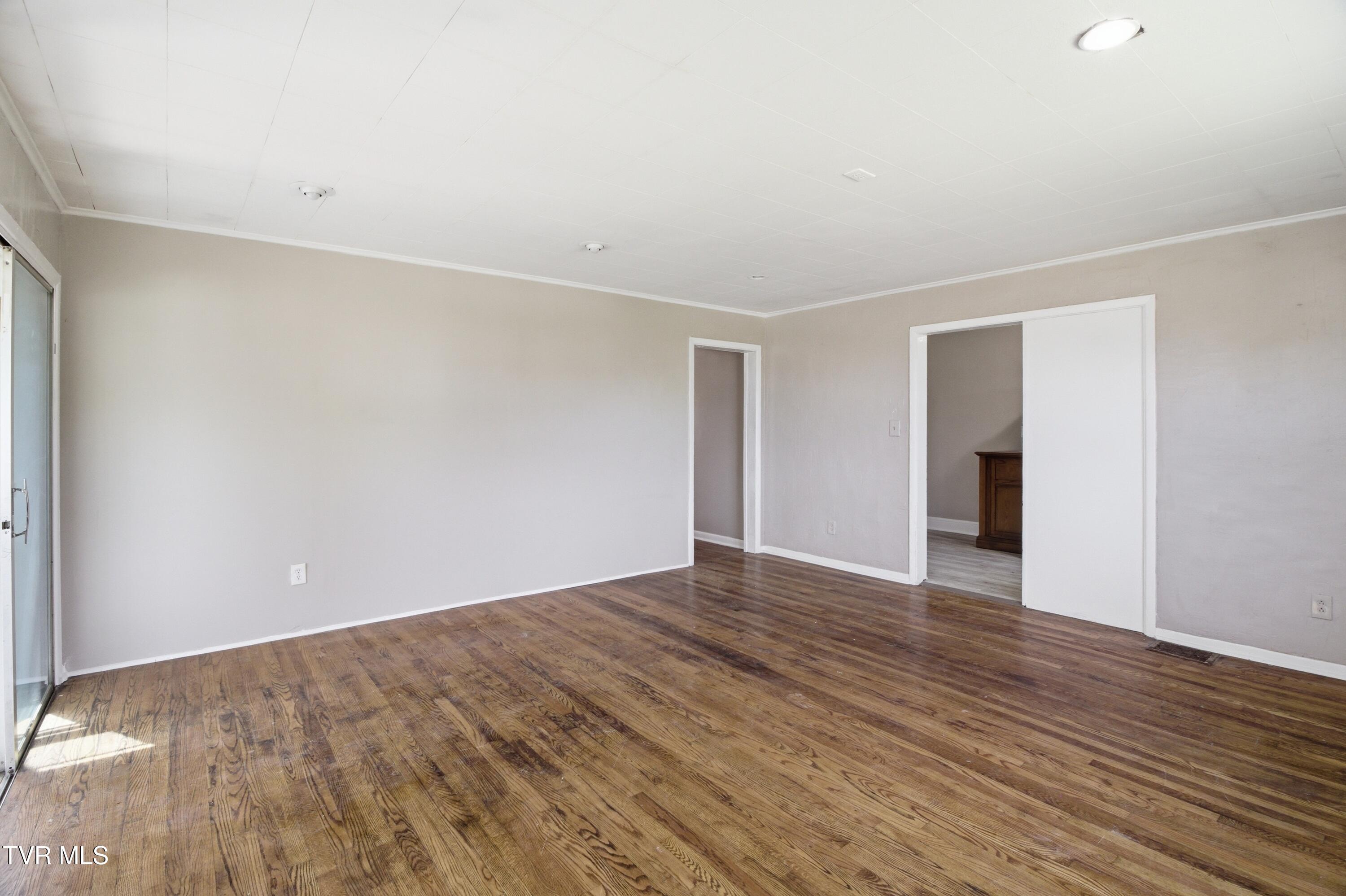1721 Ridgeway Drive Property Photo 22