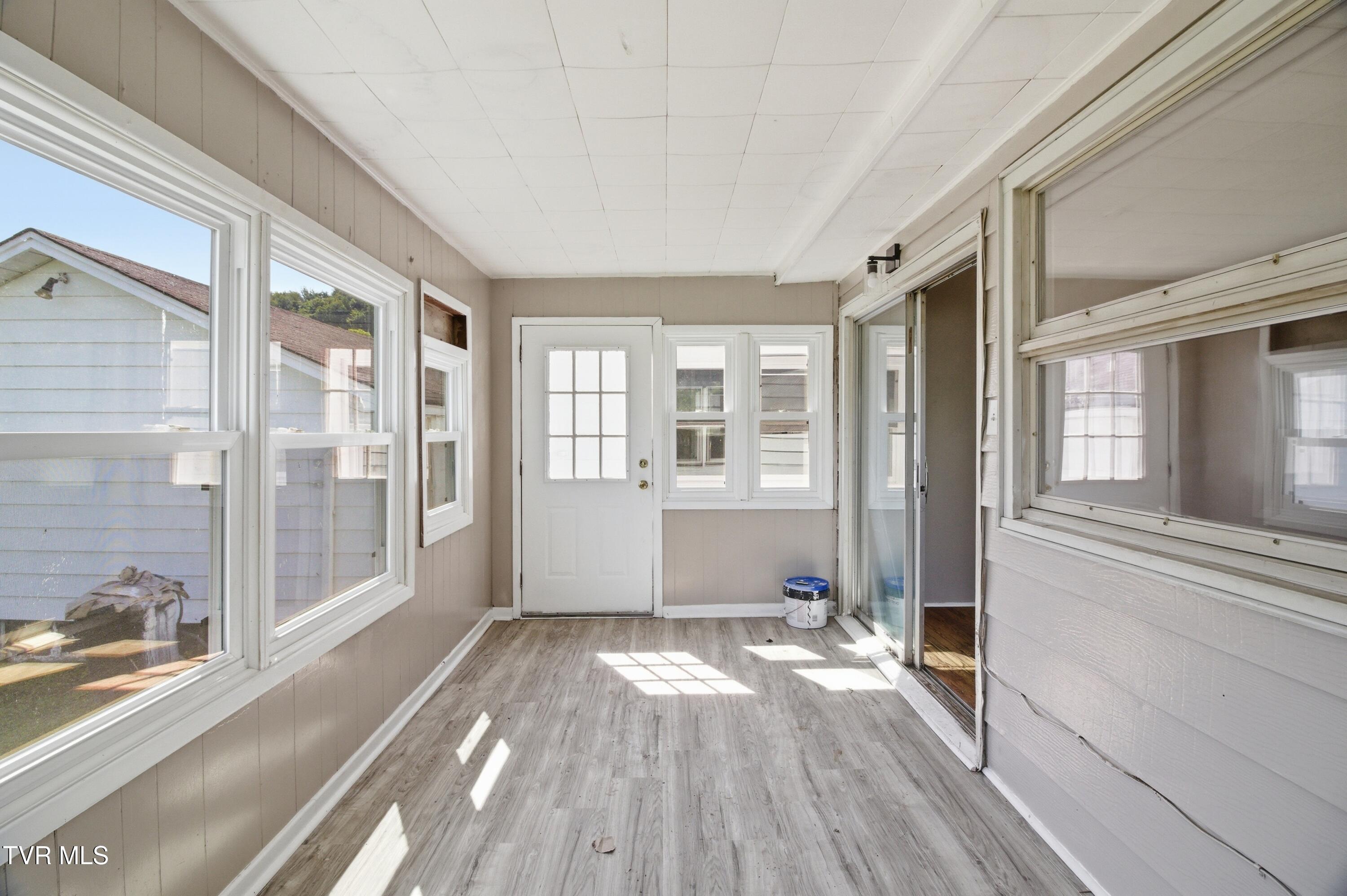 1721 Ridgeway Drive Property Photo 26