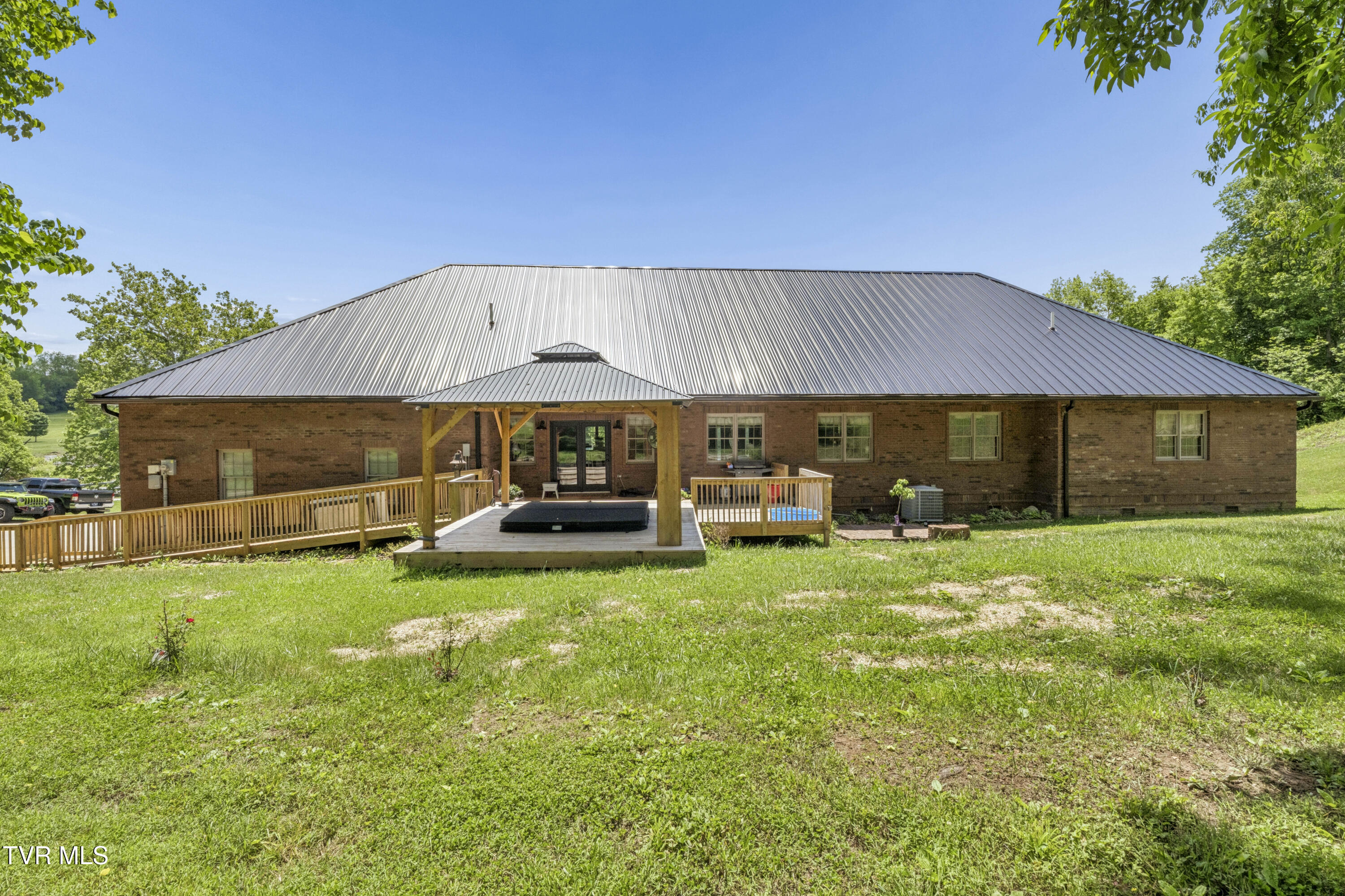108 Trammell Road Property Photo 4