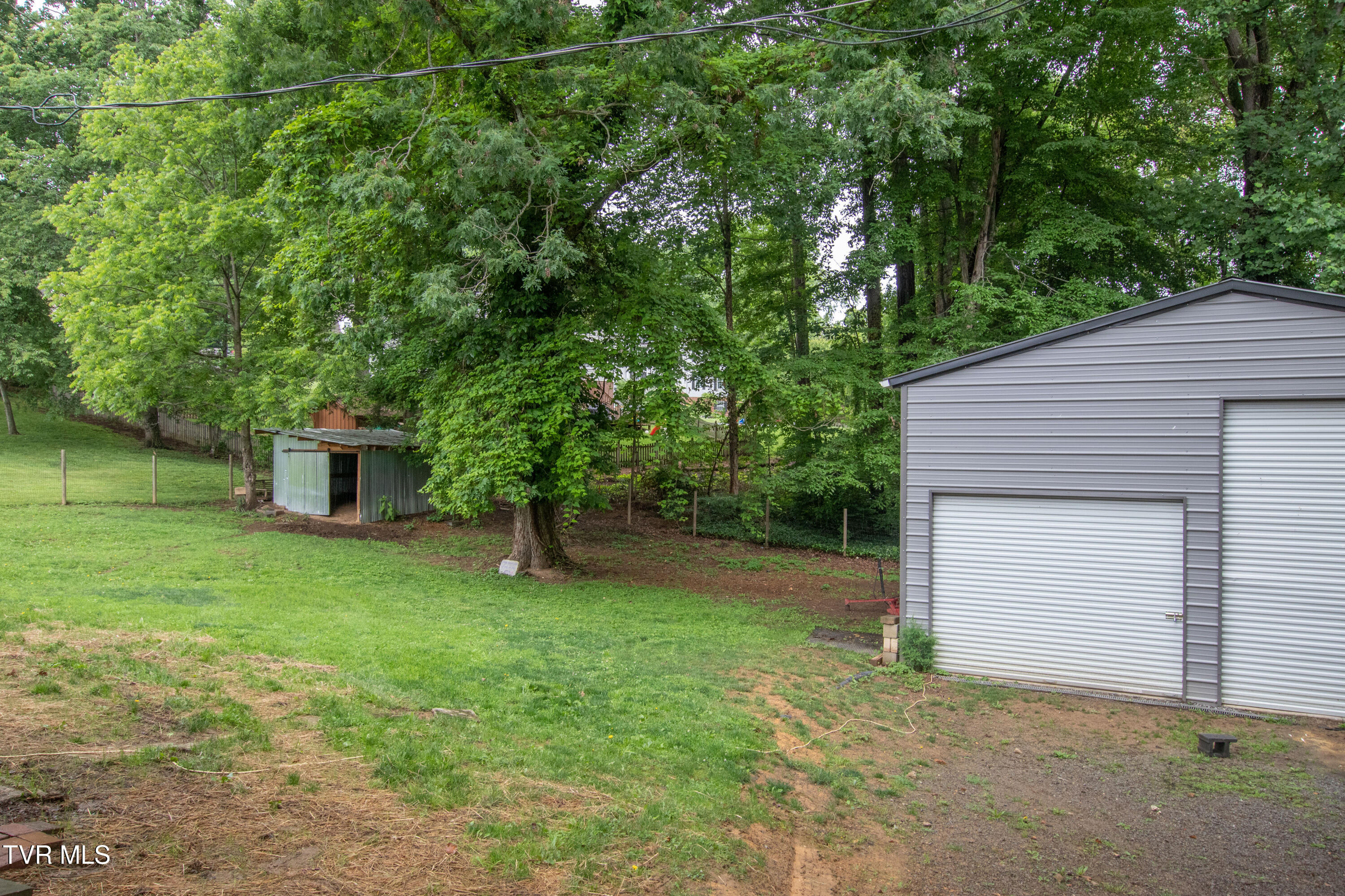 19201 Moulin Street Property Photo 5
