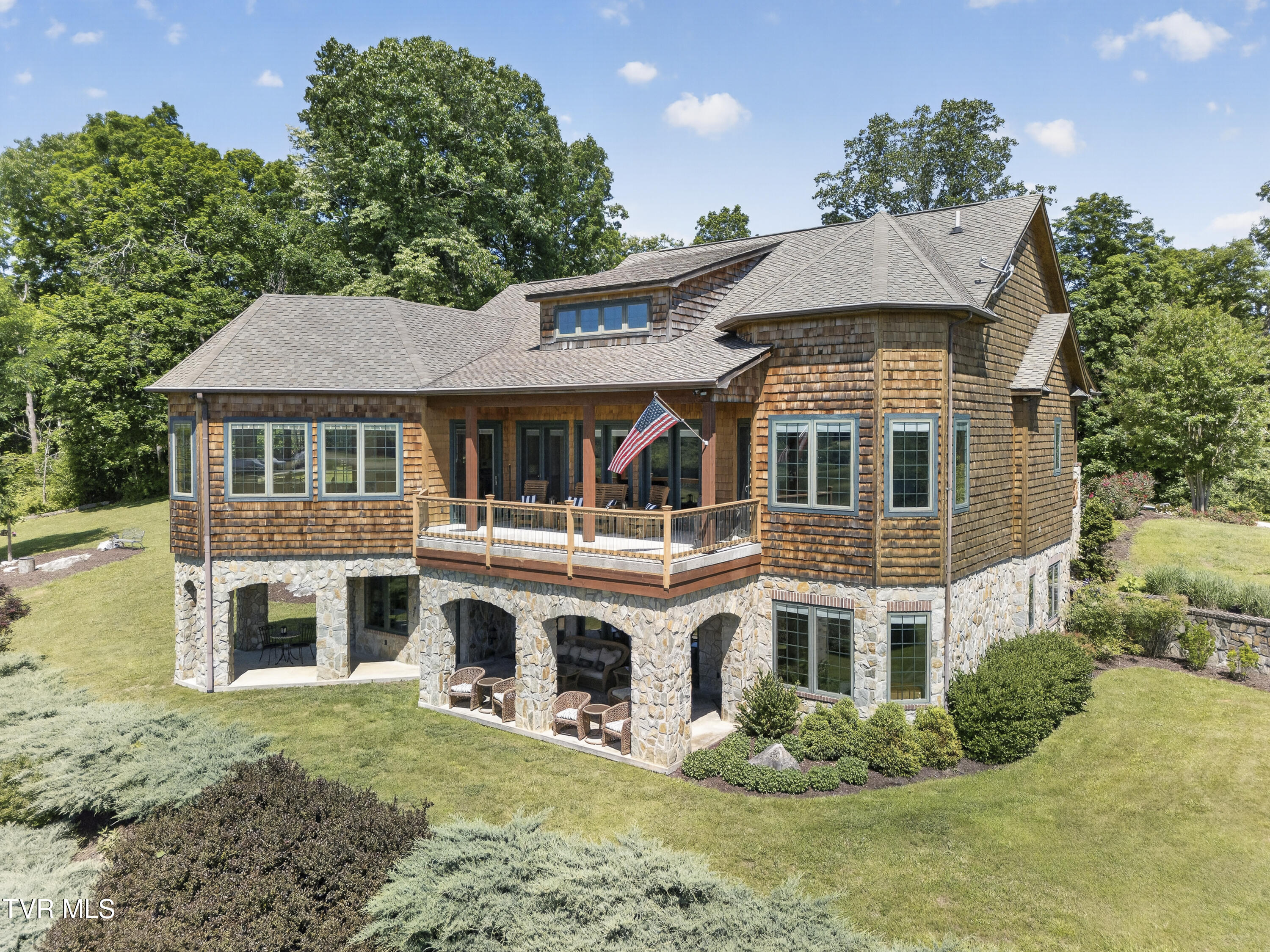 15277 Bishop Road Property Photo 4
