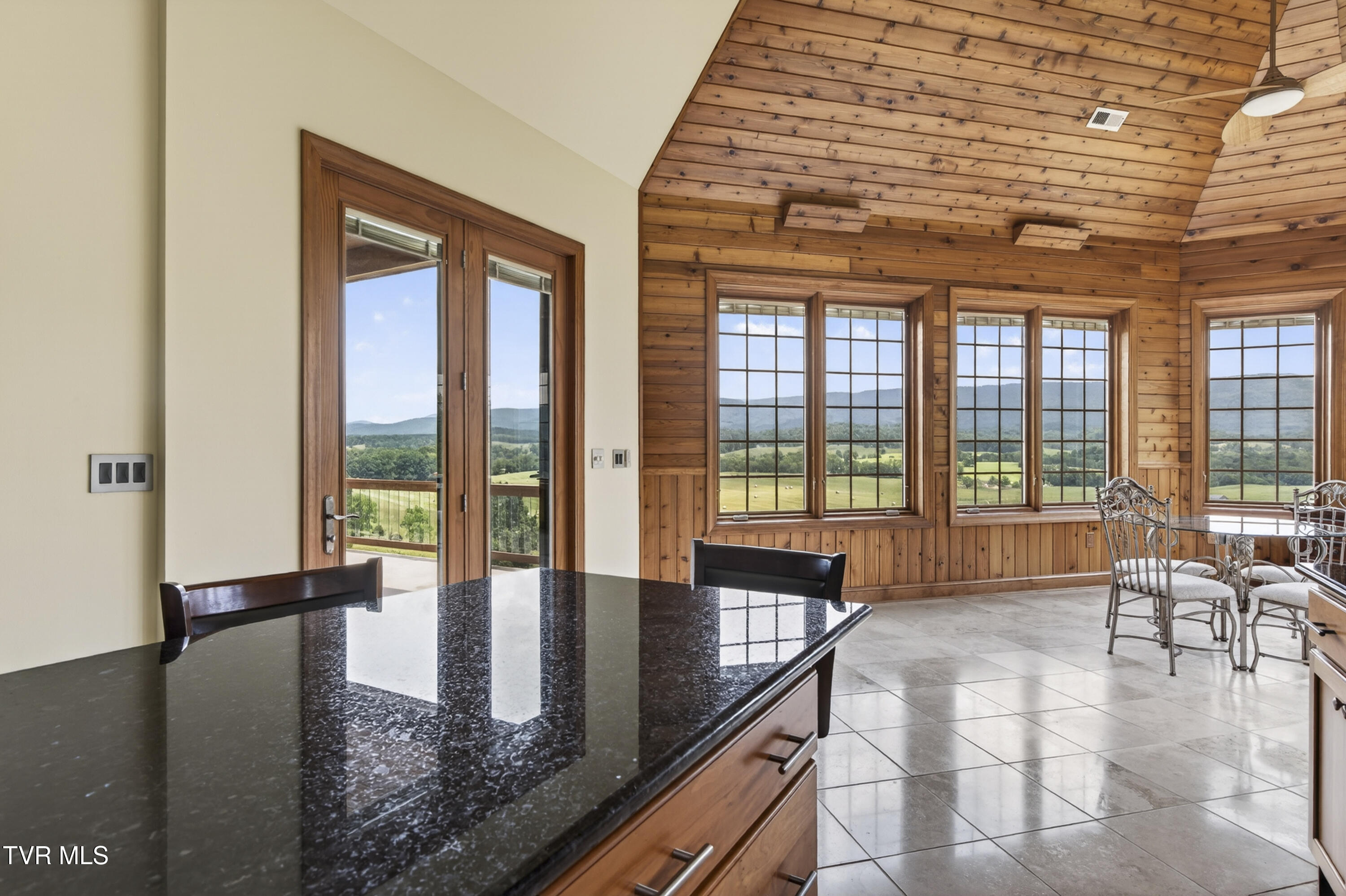 15277 Bishop Road Property Photo 21