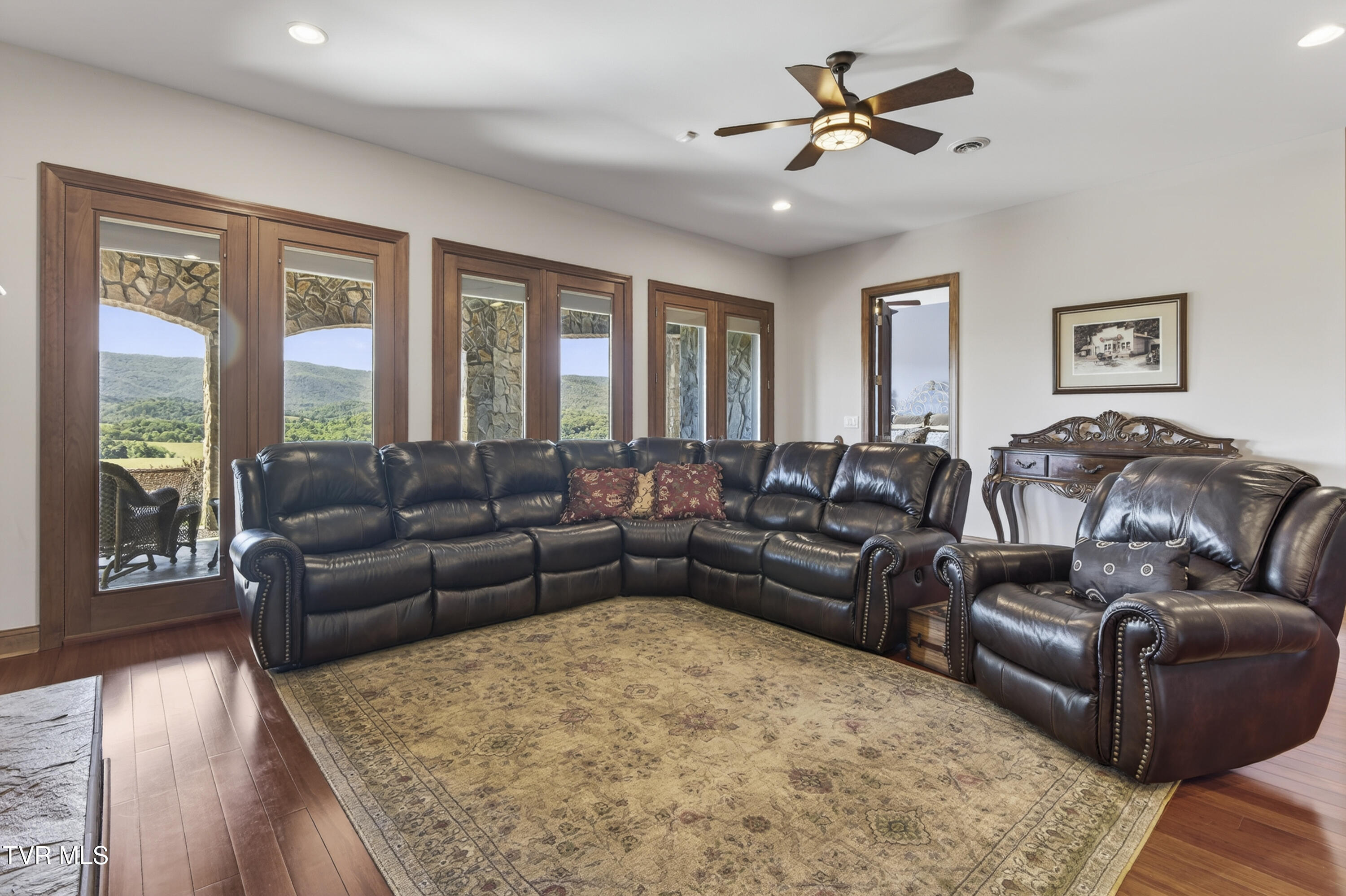 15277 Bishop Road Property Photo 53