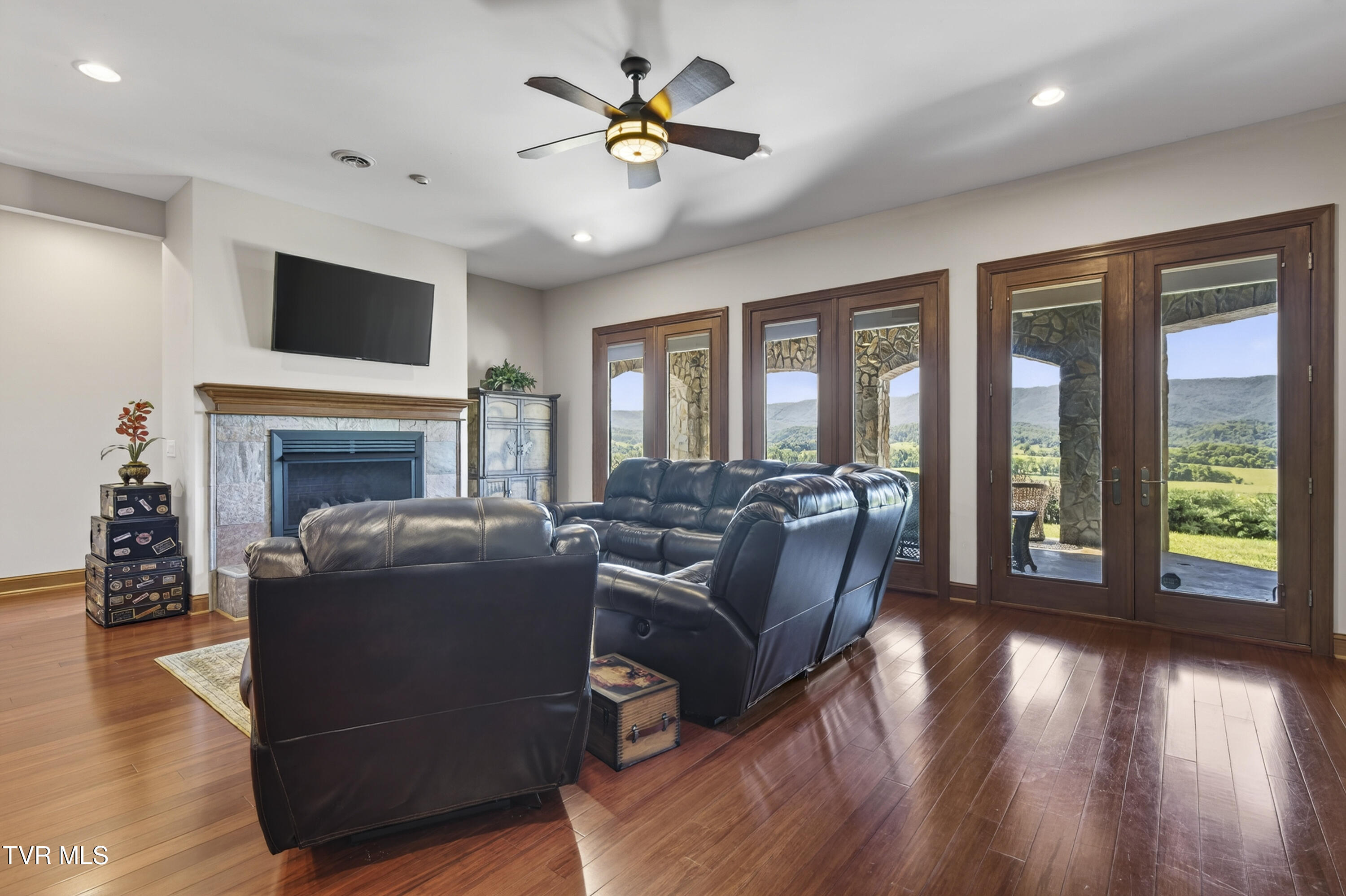 15277 Bishop Road Property Photo 54
