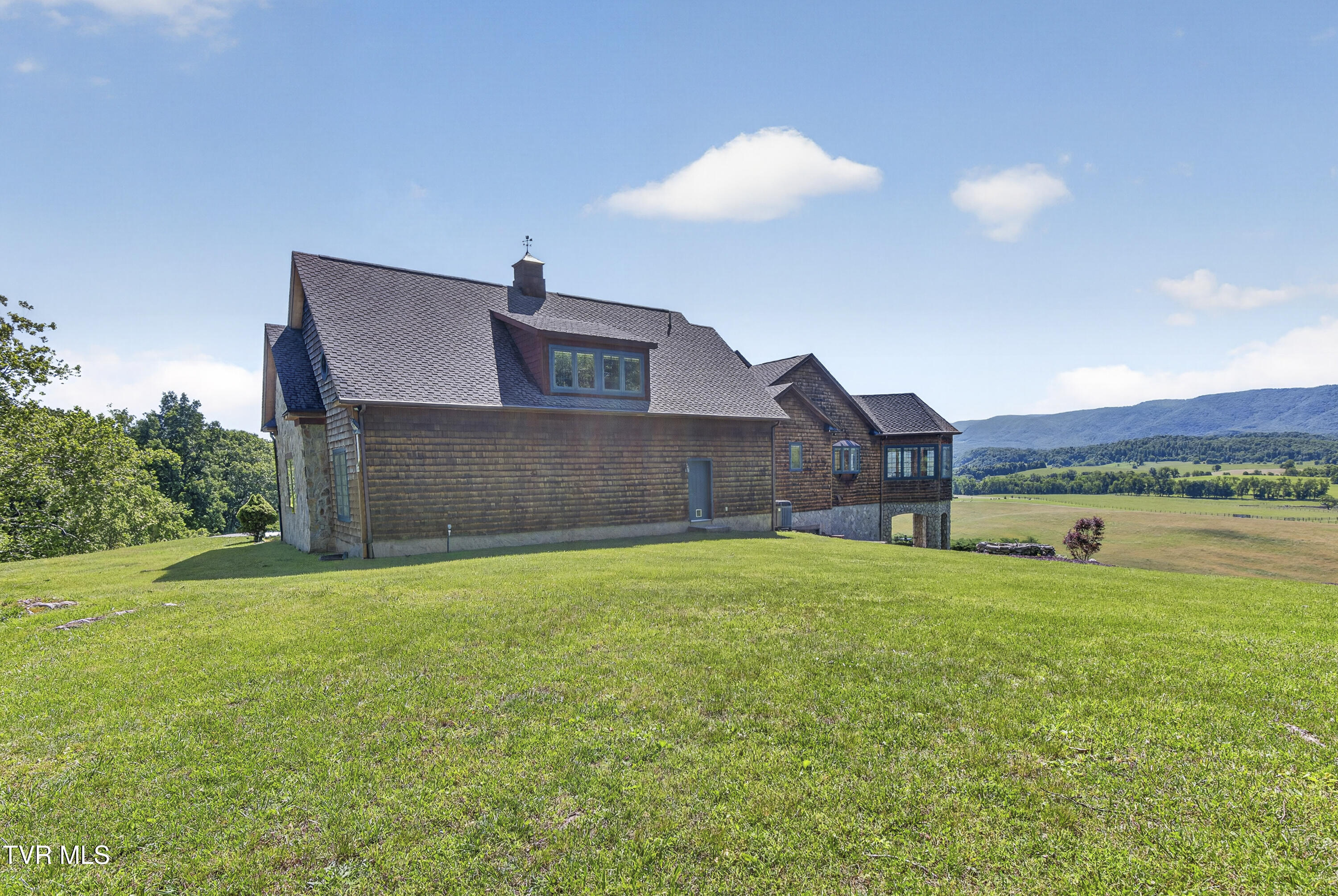 15277 Bishop Road Property Photo 90