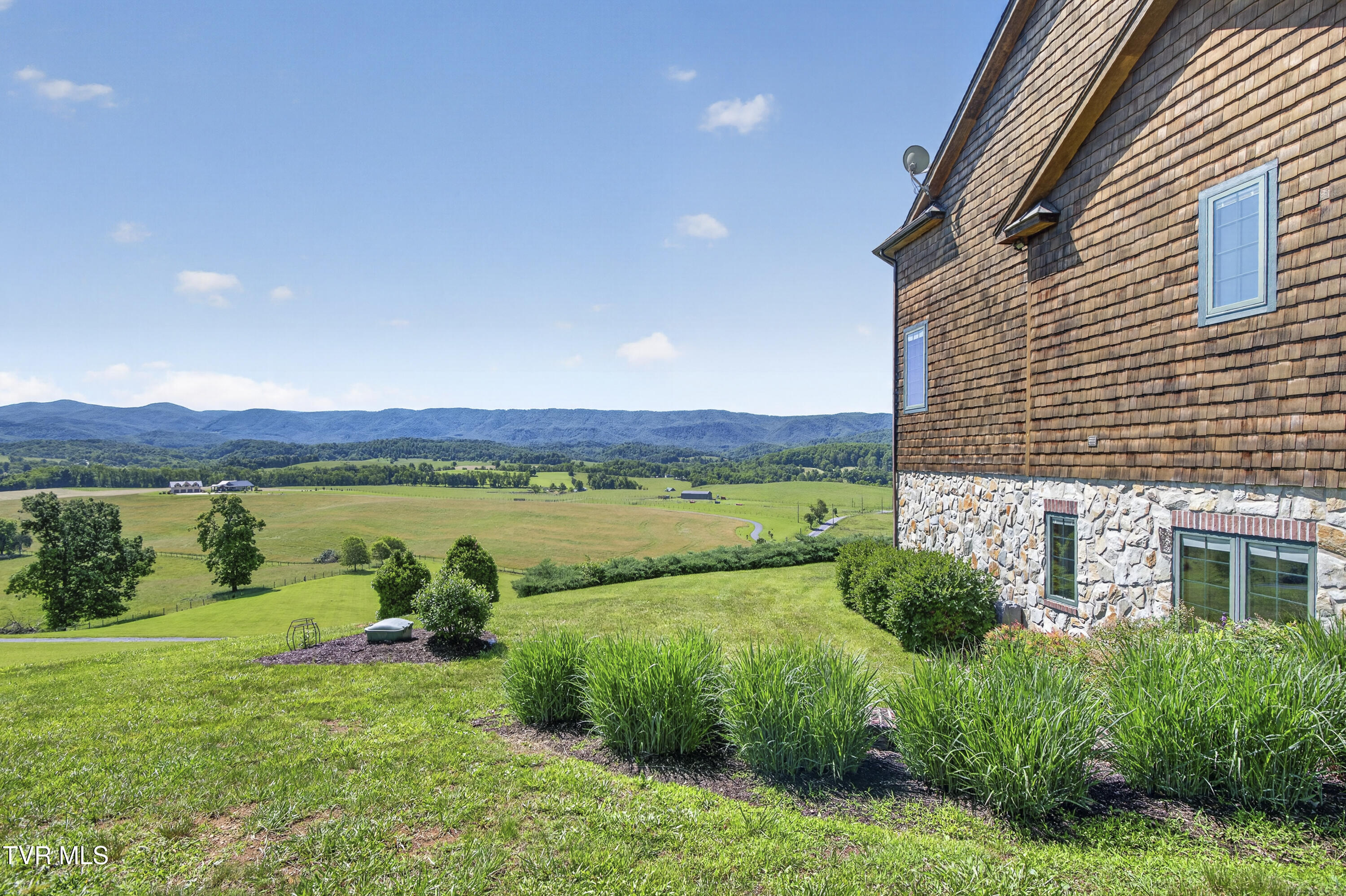 15277 Bishop Road Property Photo 96