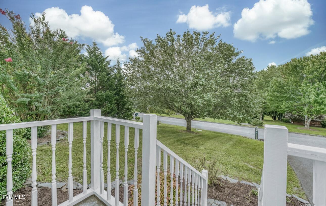 183 Royal Oaks Drive Property Photo 6