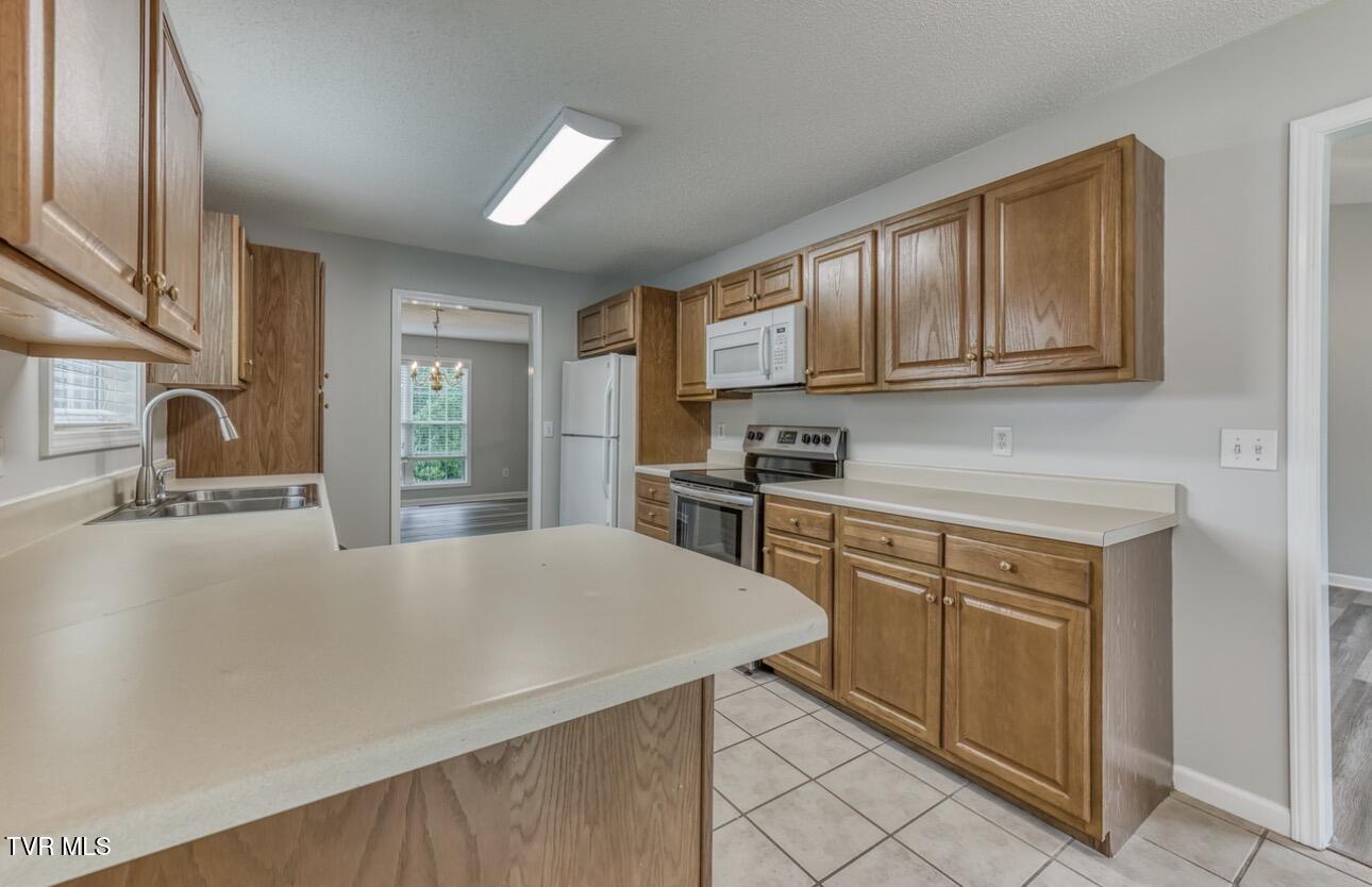 183 Royal Oaks Drive Property Photo 17