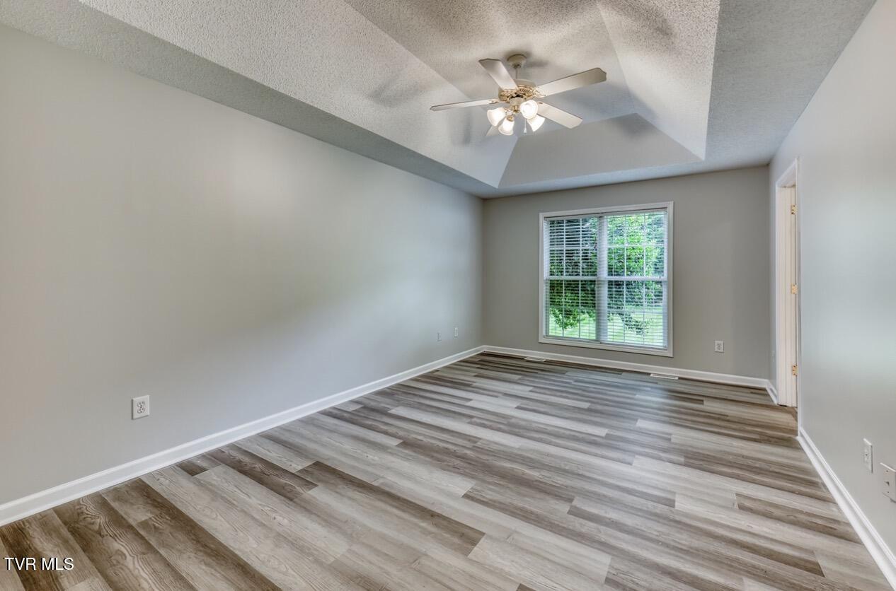 183 Royal Oaks Drive Property Photo 29