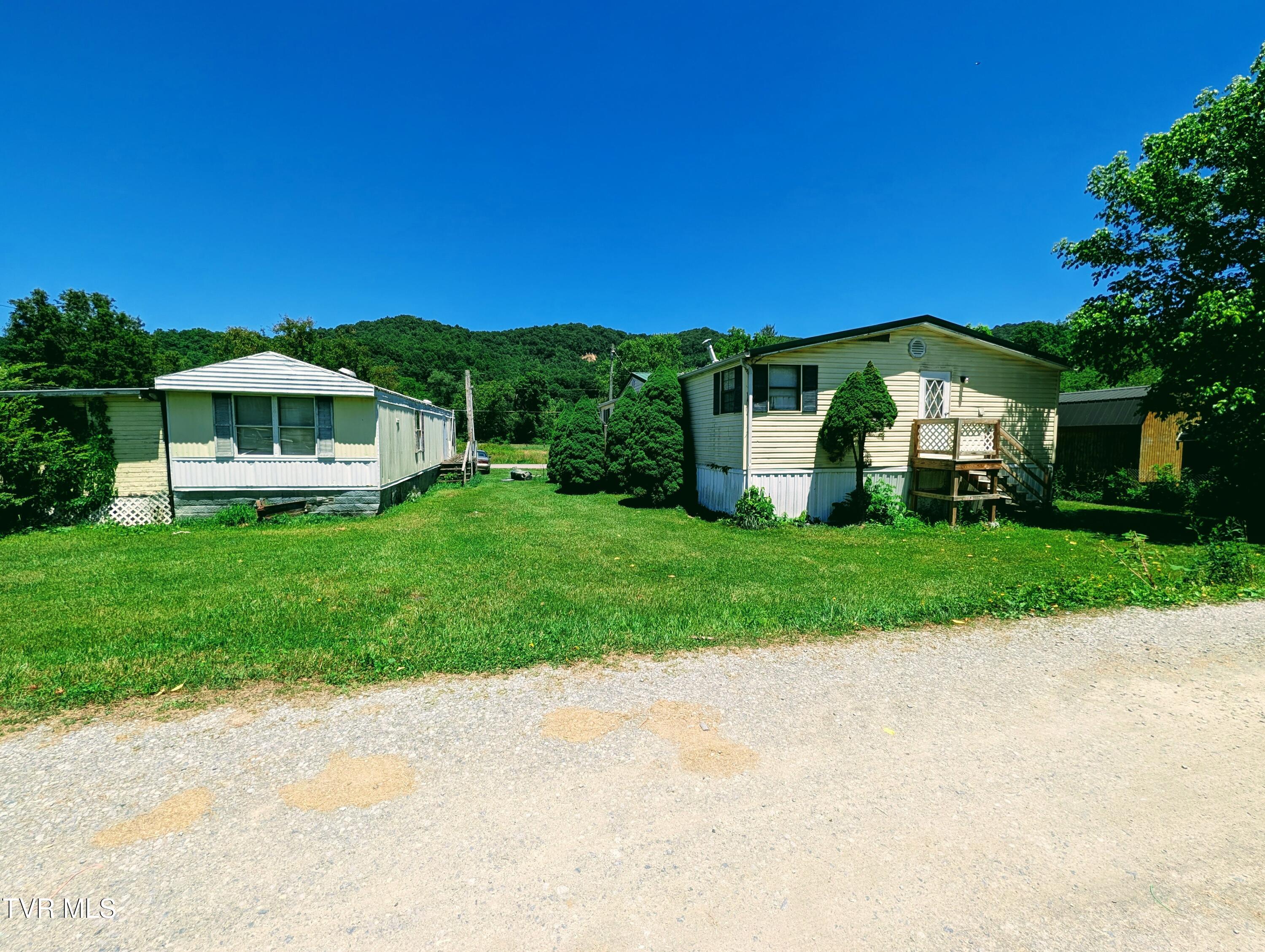 10223 Tacoma School Road Property Photo 3