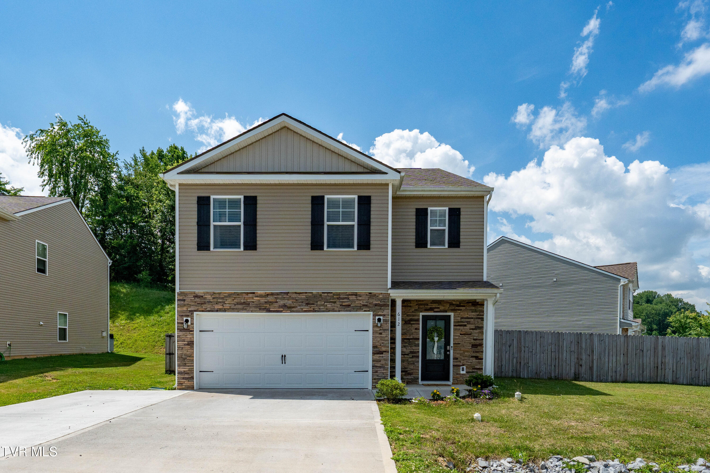 612 Barley Loop Property Photo 1