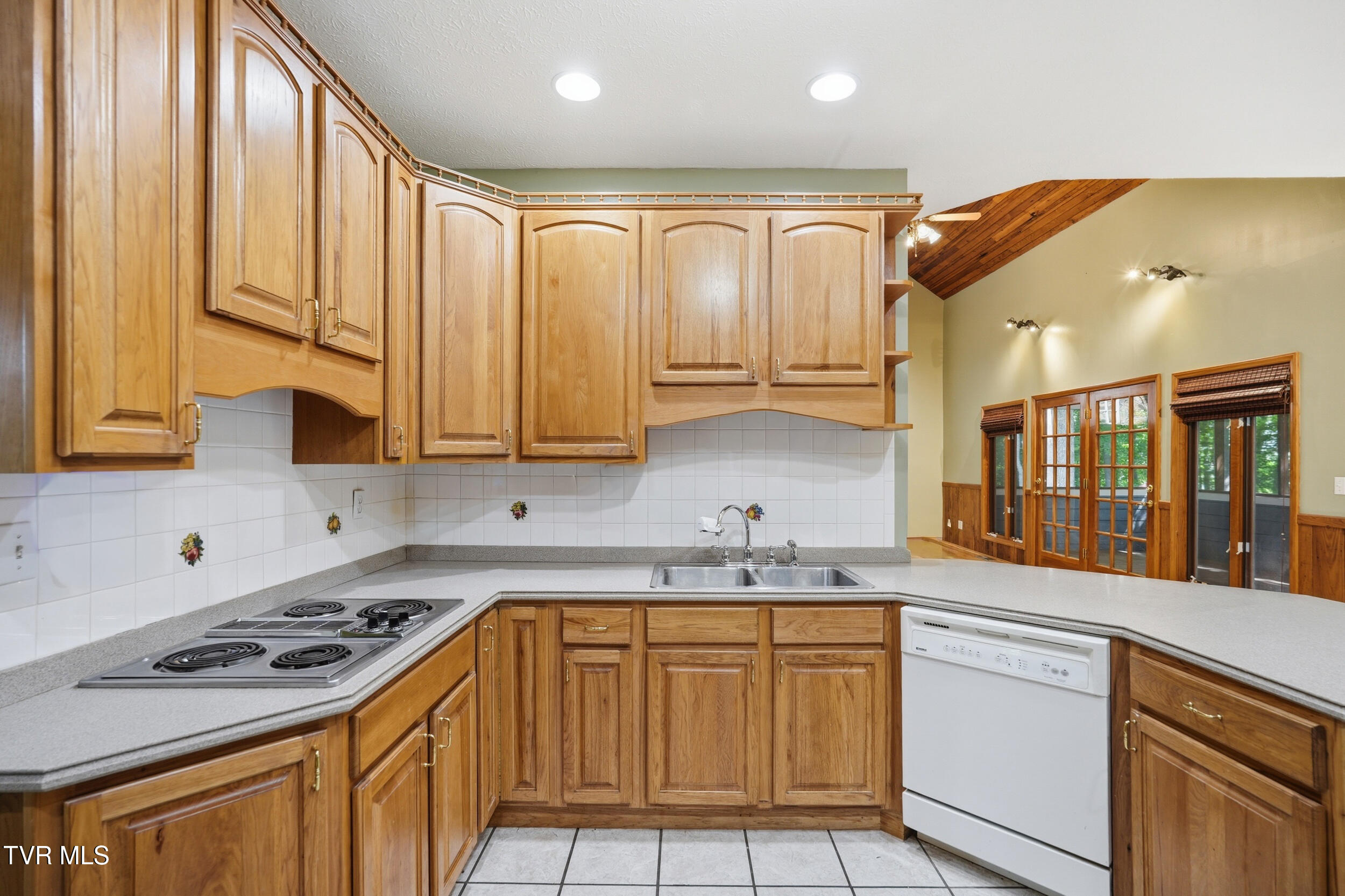 4714 Powell Valley Road Property Photo 10