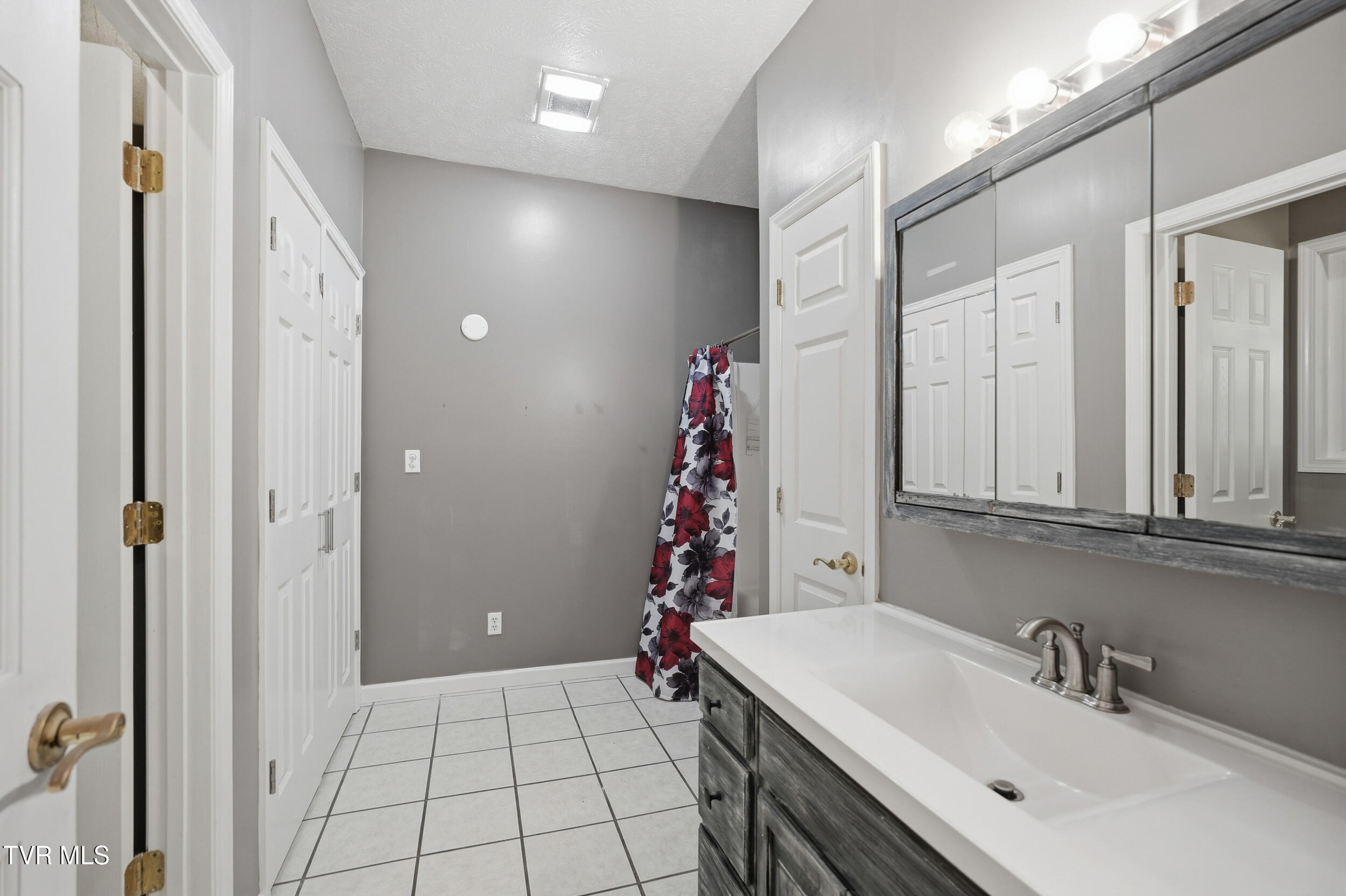 4714 Powell Valley Road Property Photo 19
