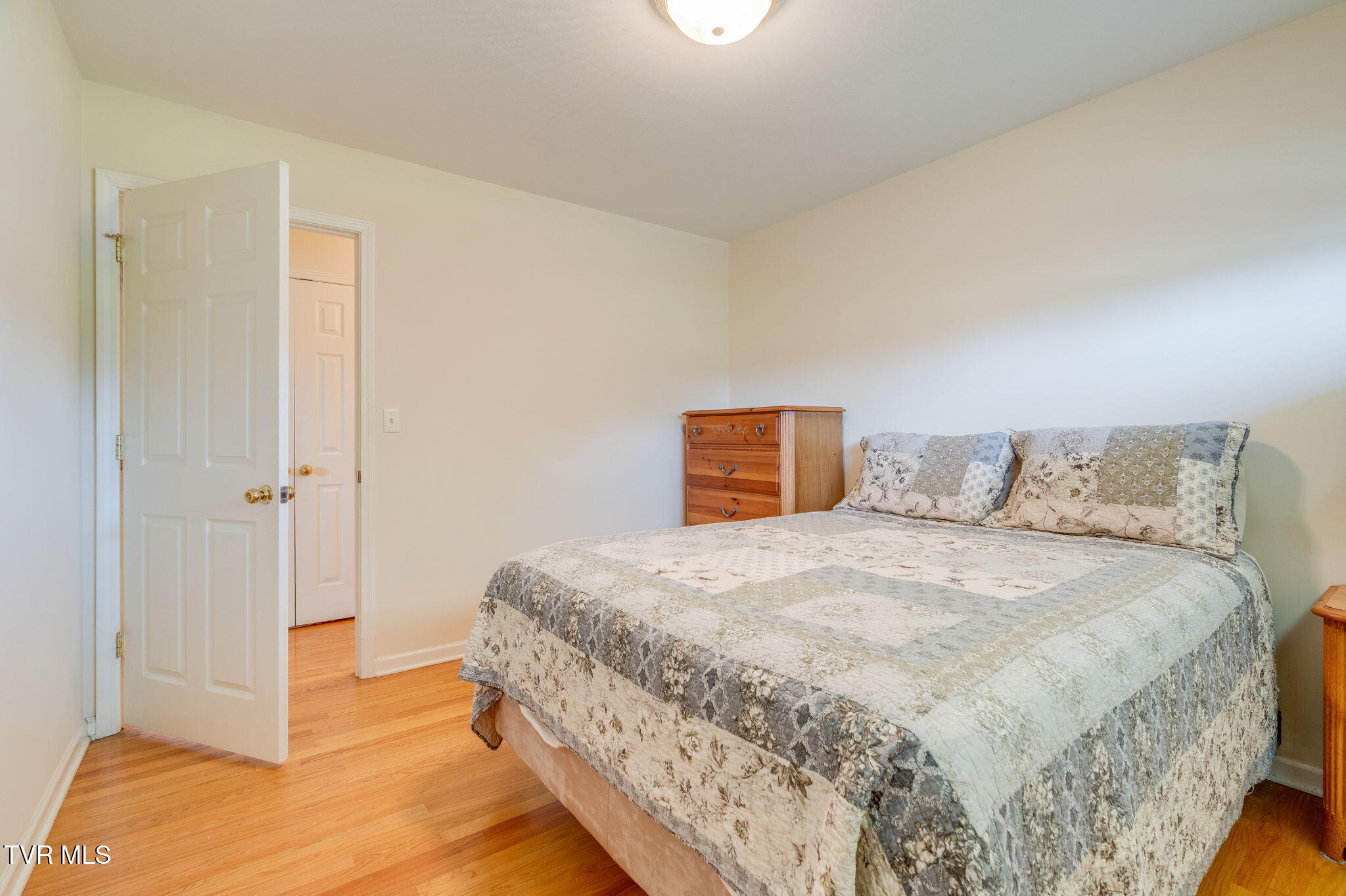 912 Spring Valley Drive Property Photo 19
