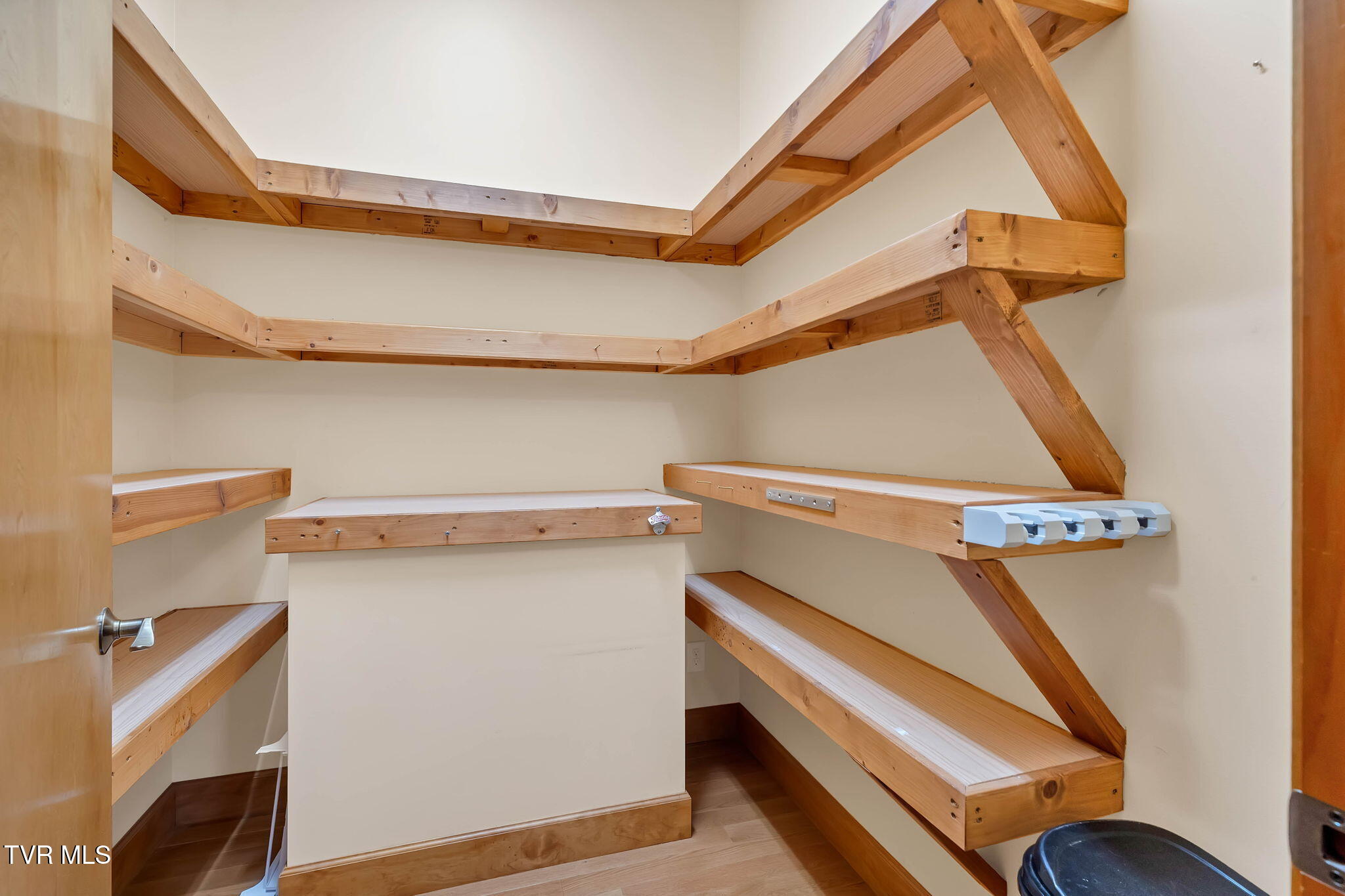 1185 Woolsey Road Property Photo 12