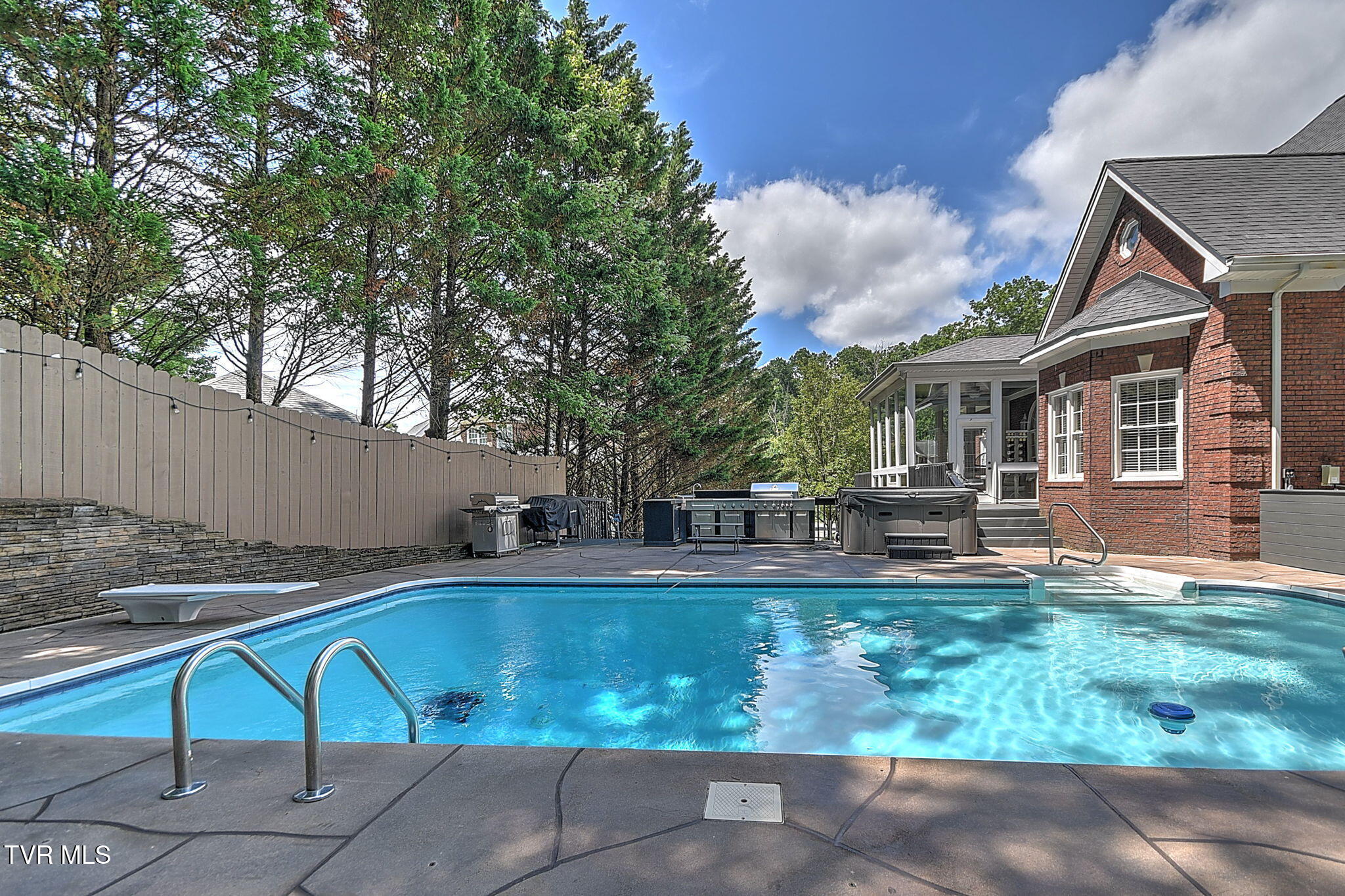 1237 Sussex Drive Property Photo 60
