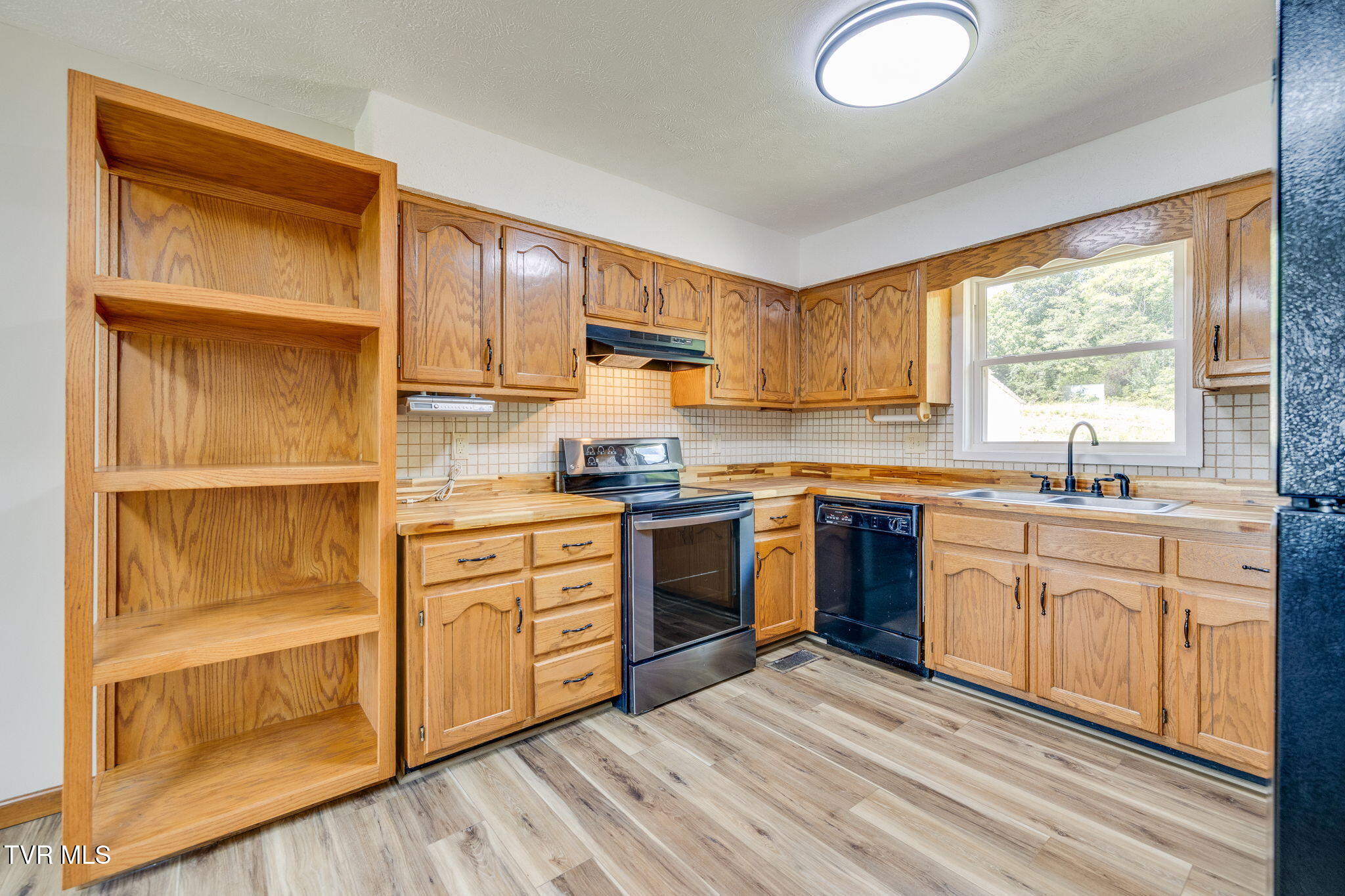 166 Ward Road Property Photo 15