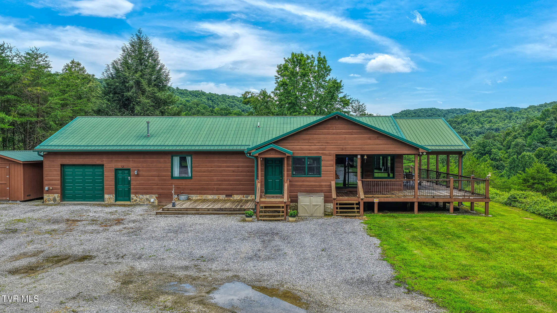 201 Early Branch Road Property Photo 2