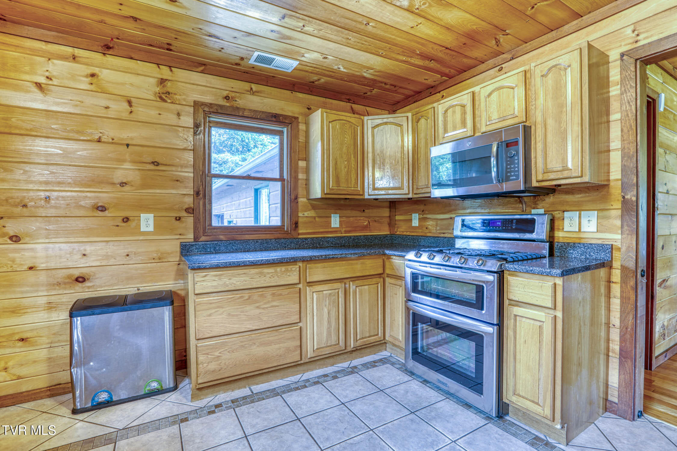 201 Early Branch Road Property Photo 10