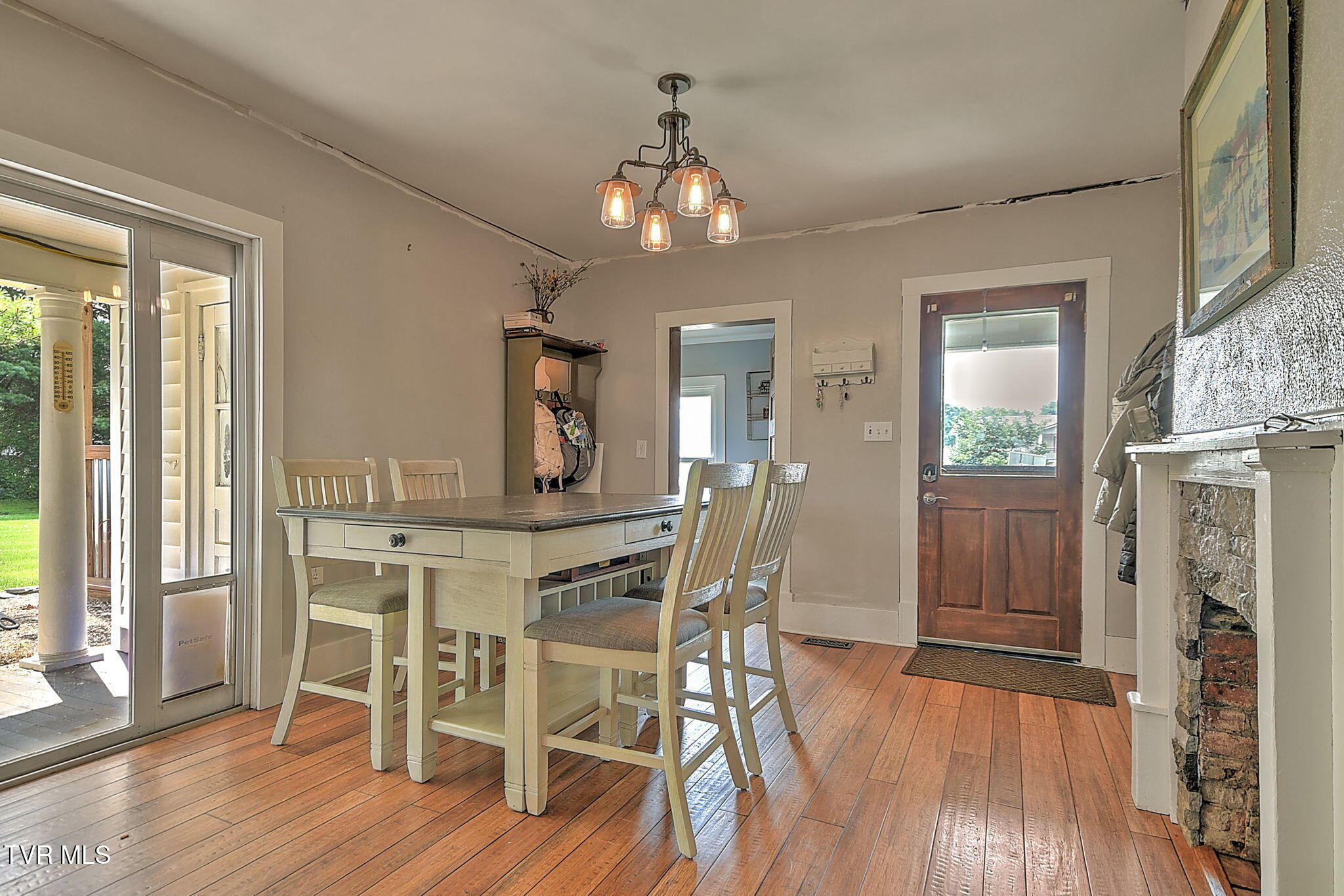 310 Hugh Cox Road Property Photo 8