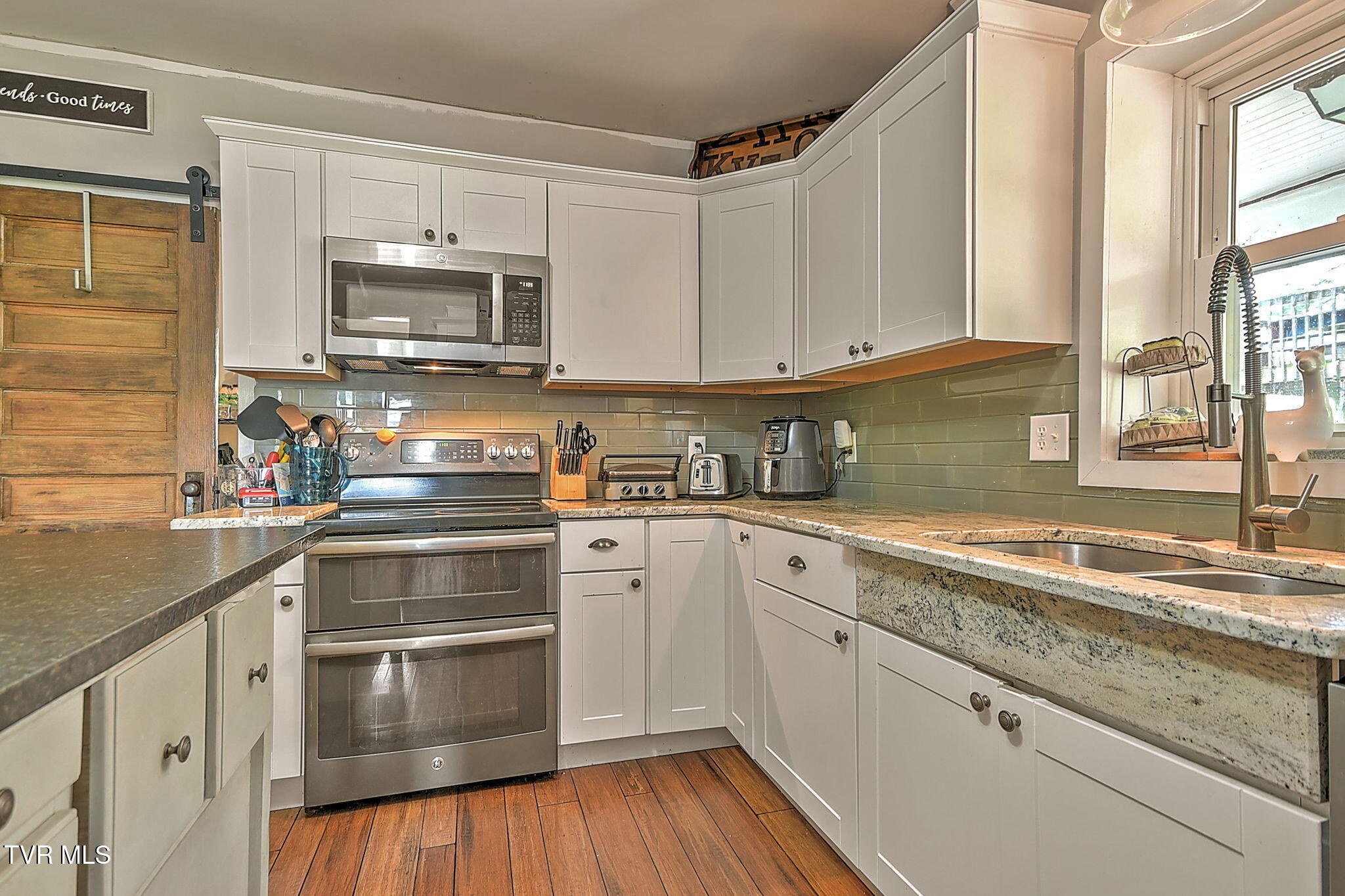 310 Hugh Cox Road Property Photo 14
