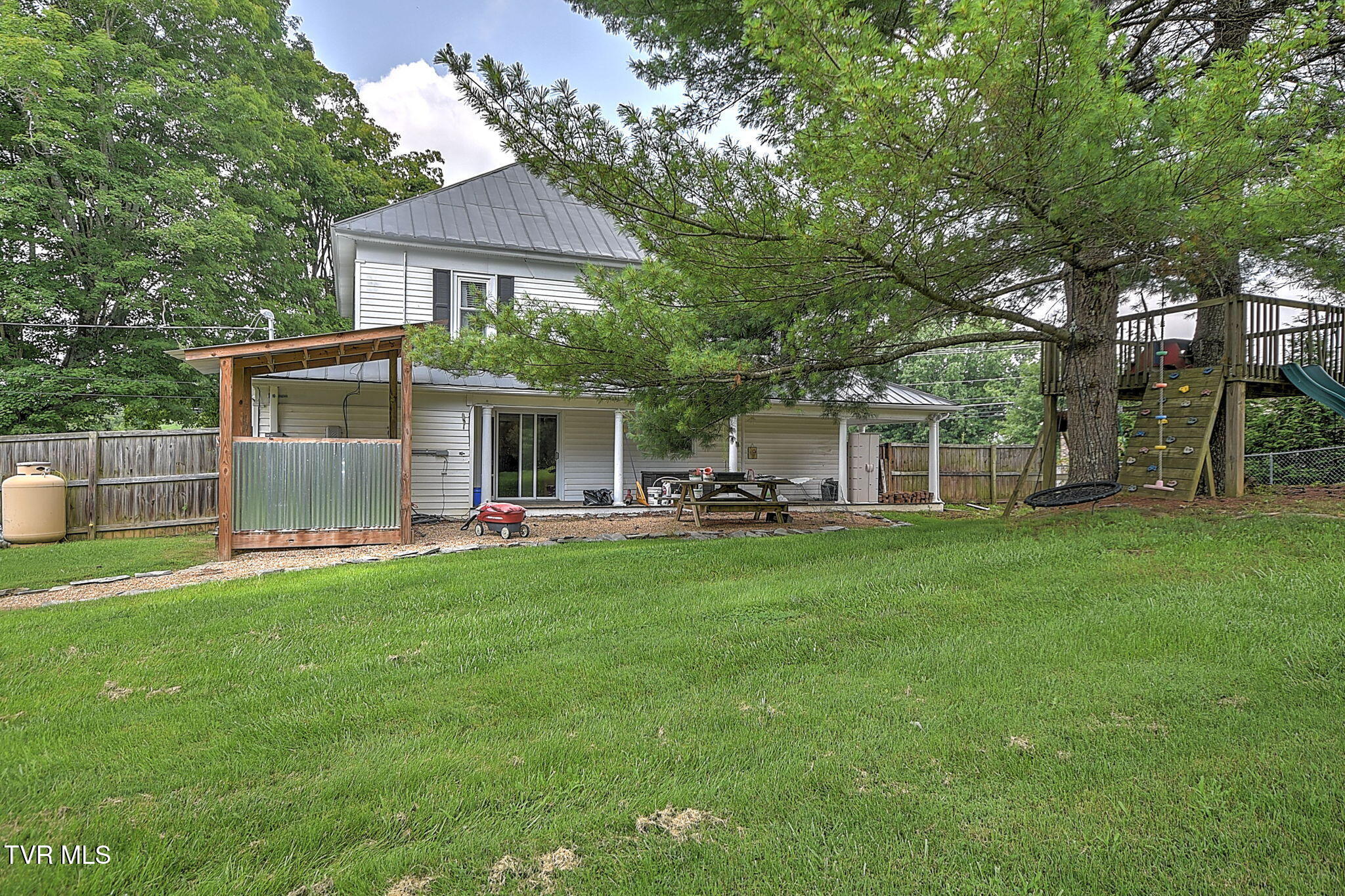 310 Hugh Cox Road Property Photo 40