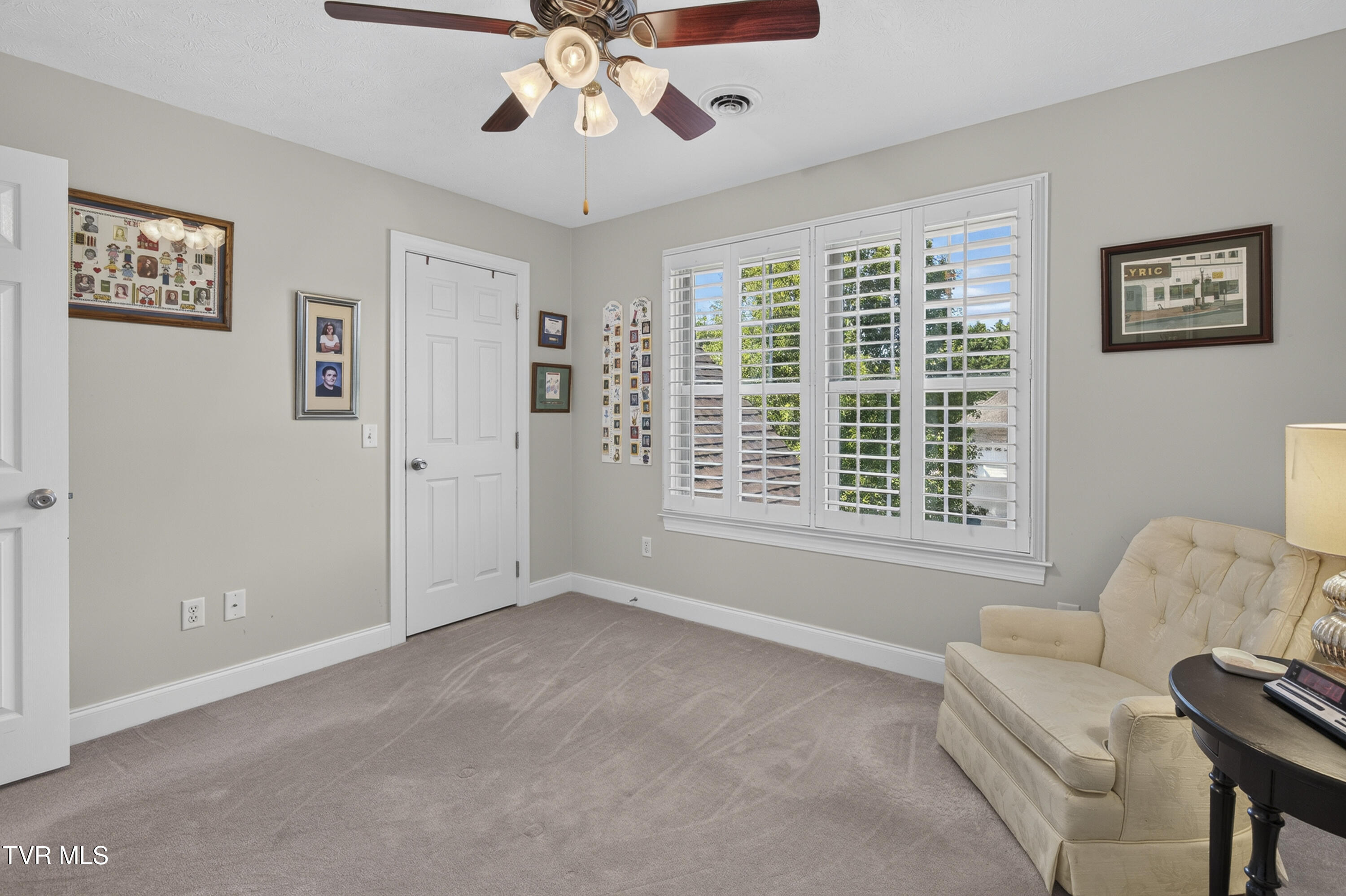 22979 Lone Eagle Drive Property Photo 44