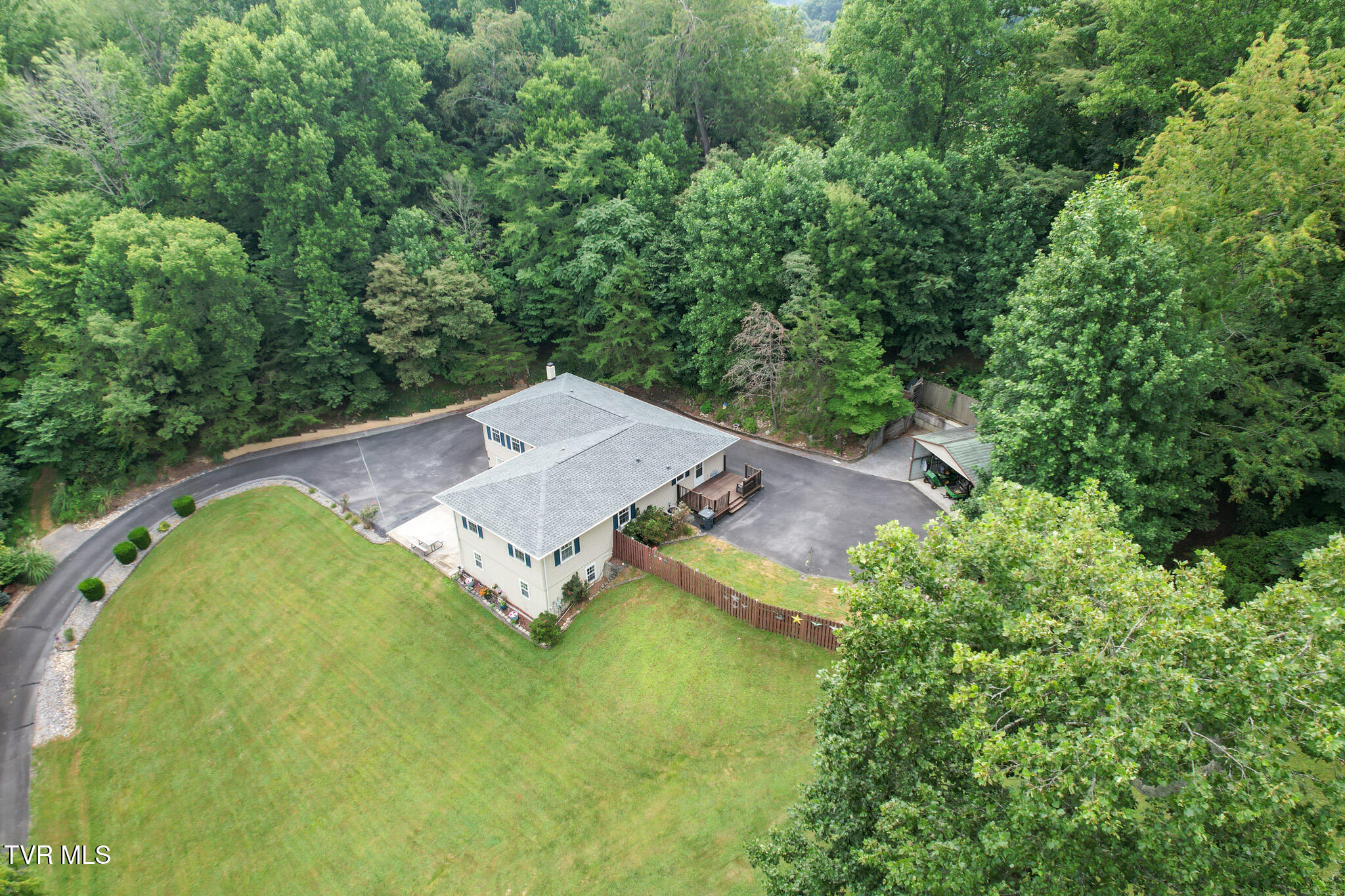 120 Elizabeth Ann Circle Property Photo 6