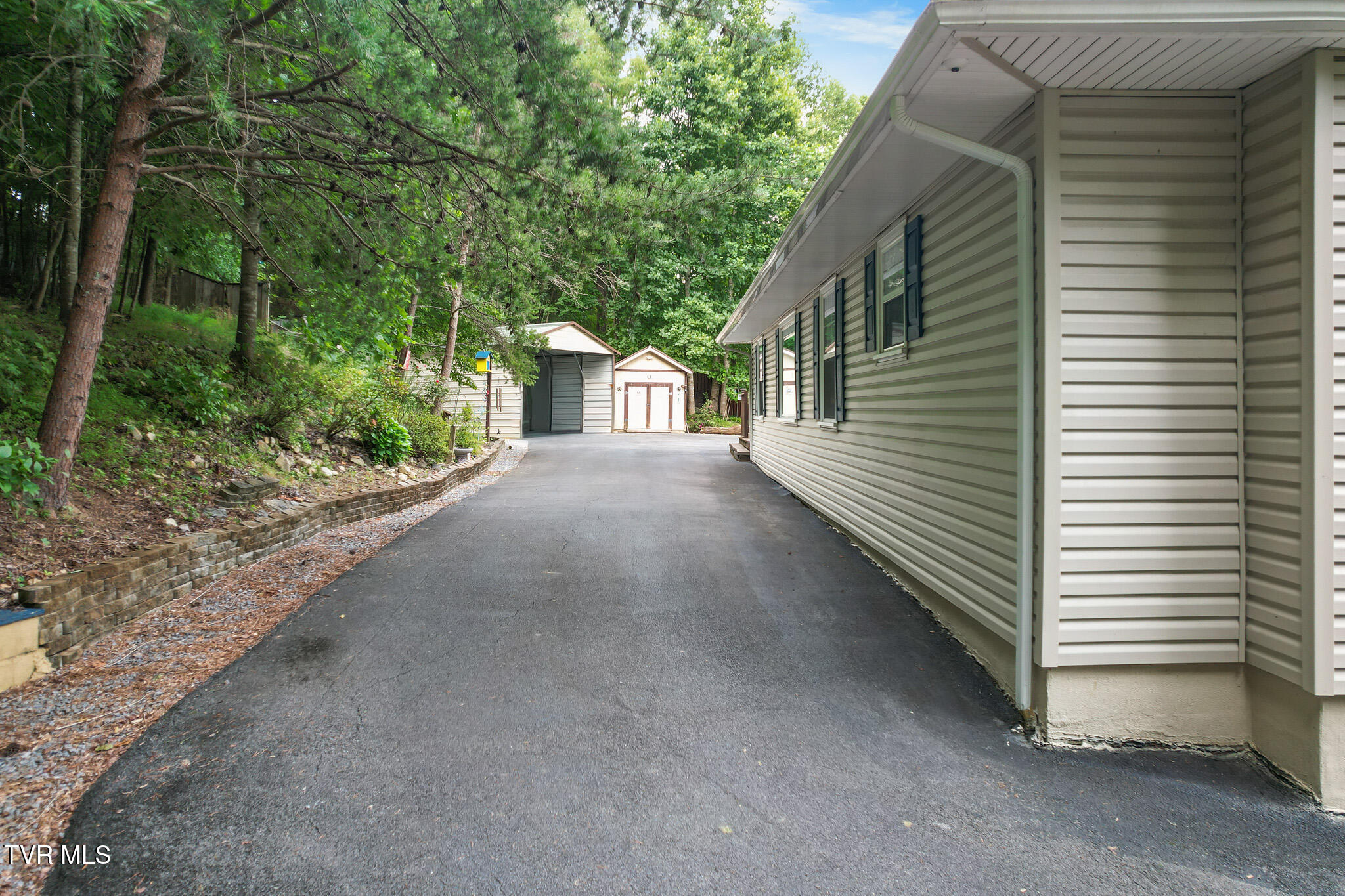 120 Elizabeth Ann Circle Property Photo 11