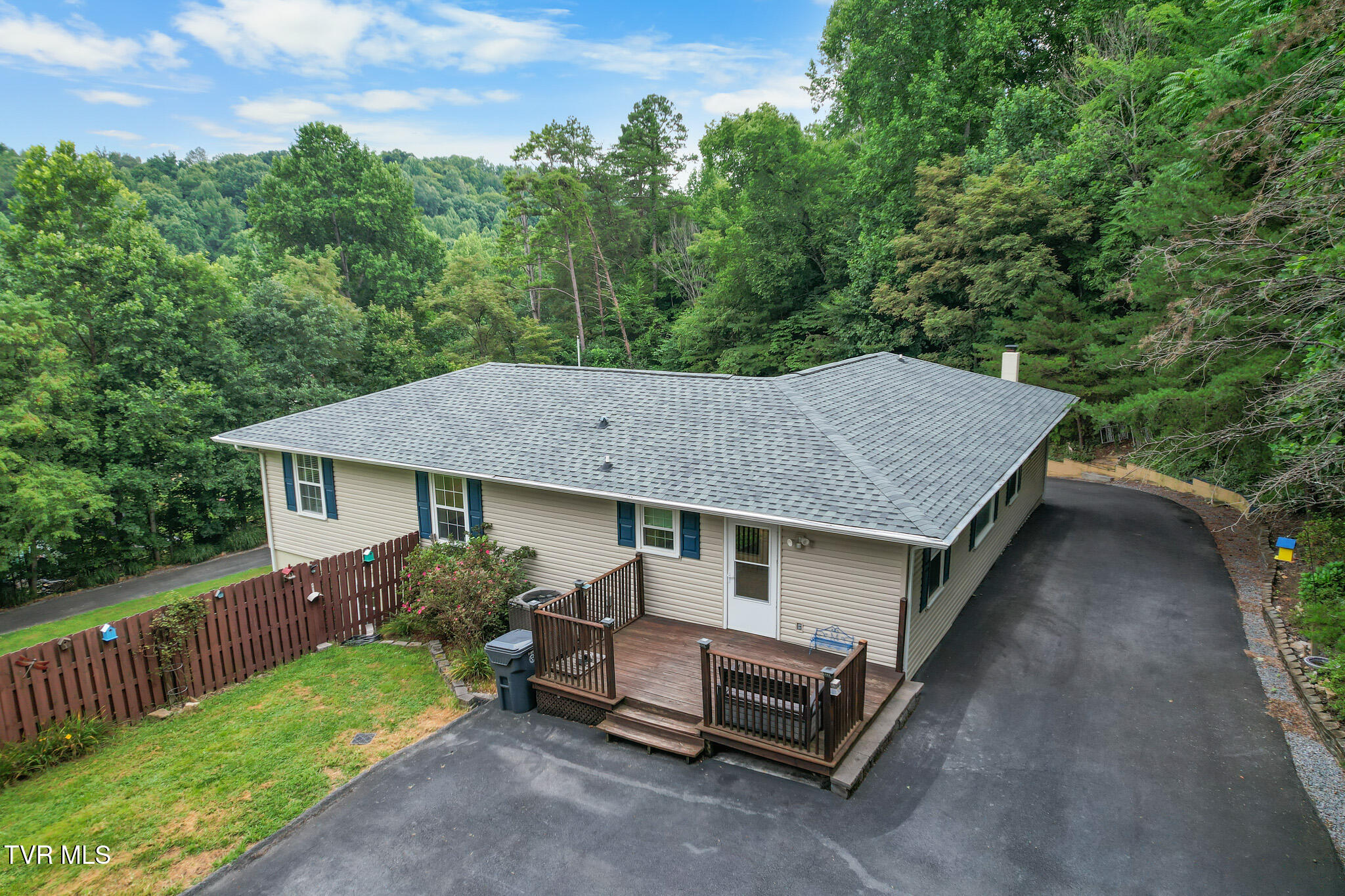 120 Elizabeth Ann Circle Property Photo 13