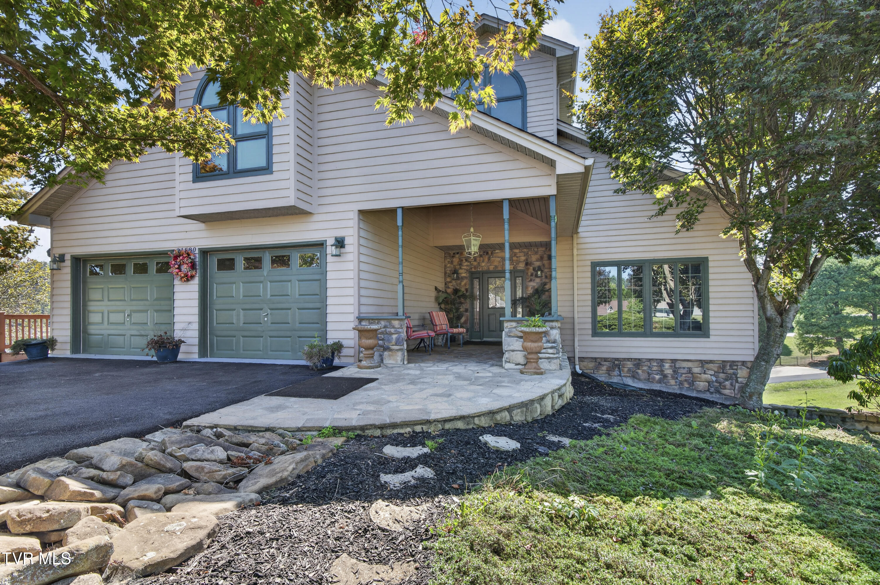 21580 Moonlight Bay Road Property Photo 8