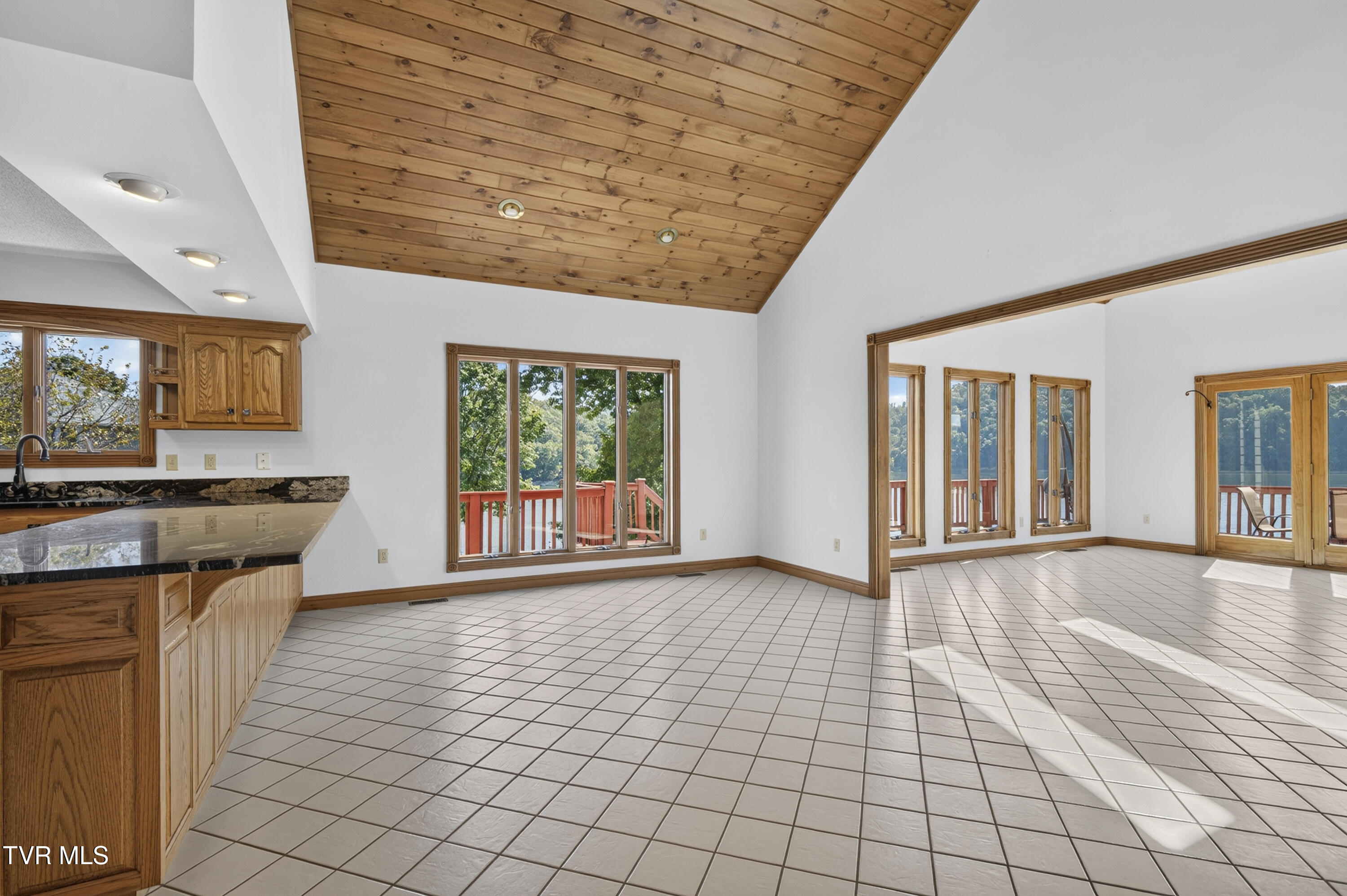 21580 Moonlight Bay Road Property Photo 39