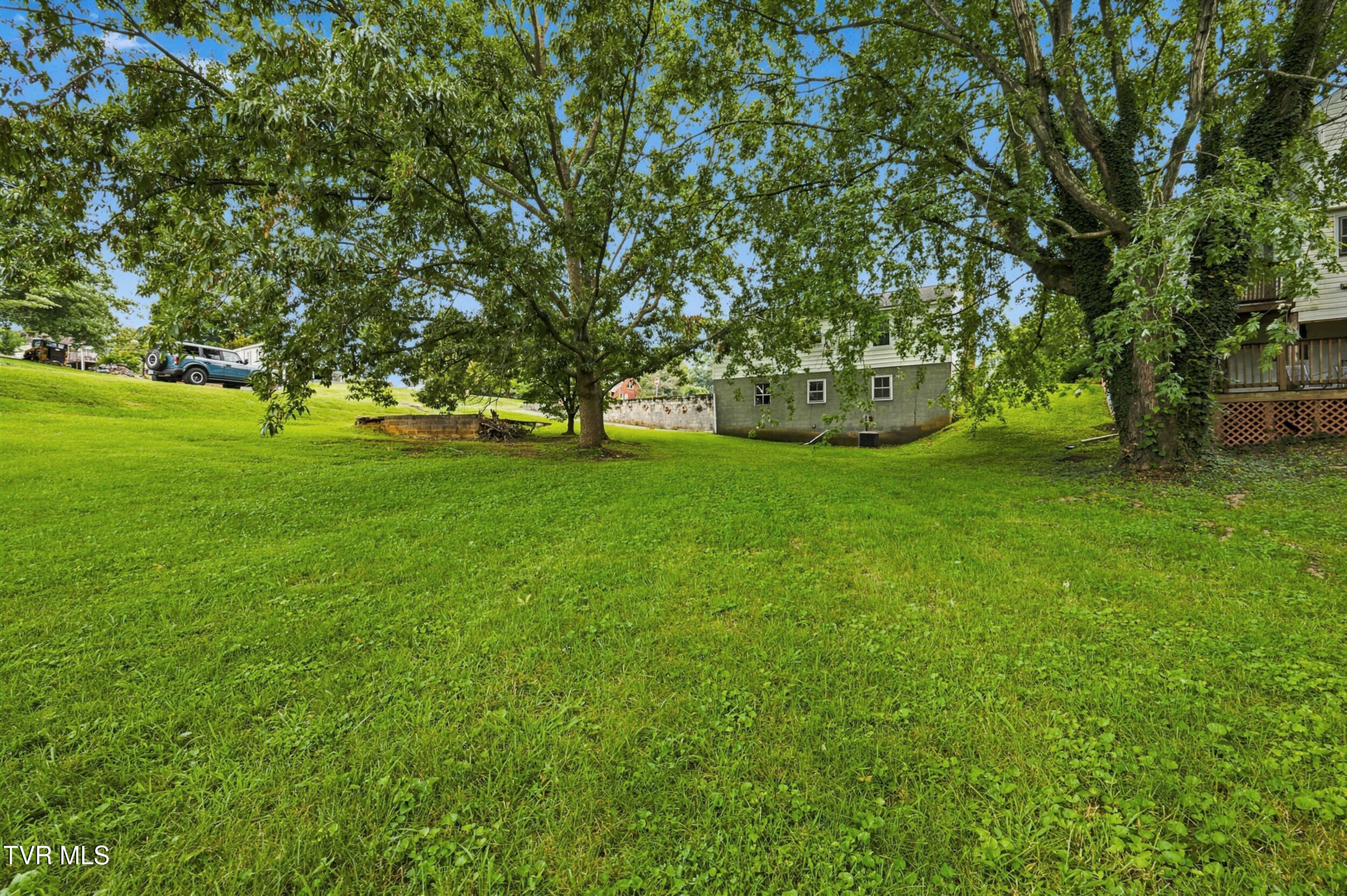 246 Randolph Street Property Photo 7