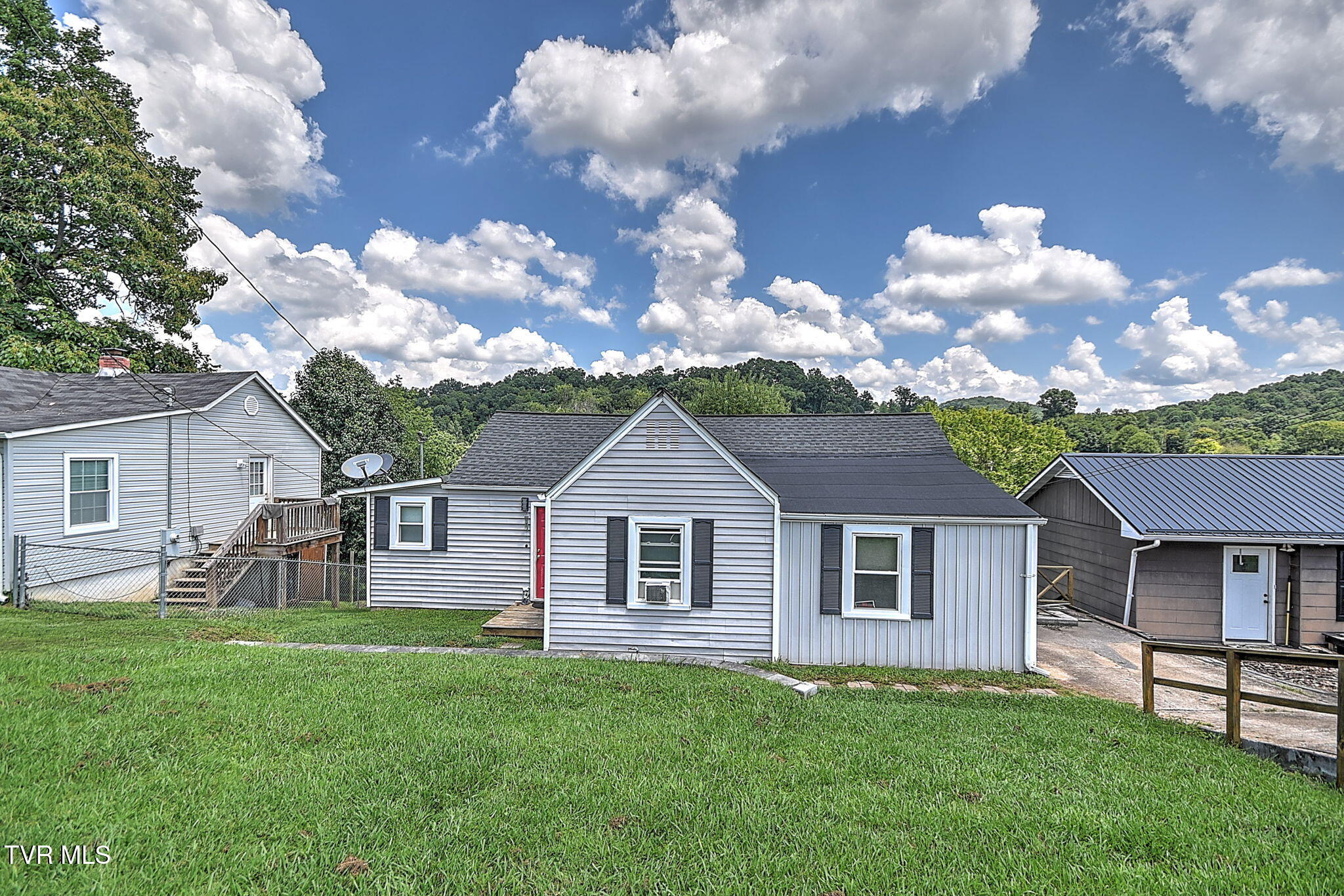 1620 Highpoint Avenue Property Photo 1