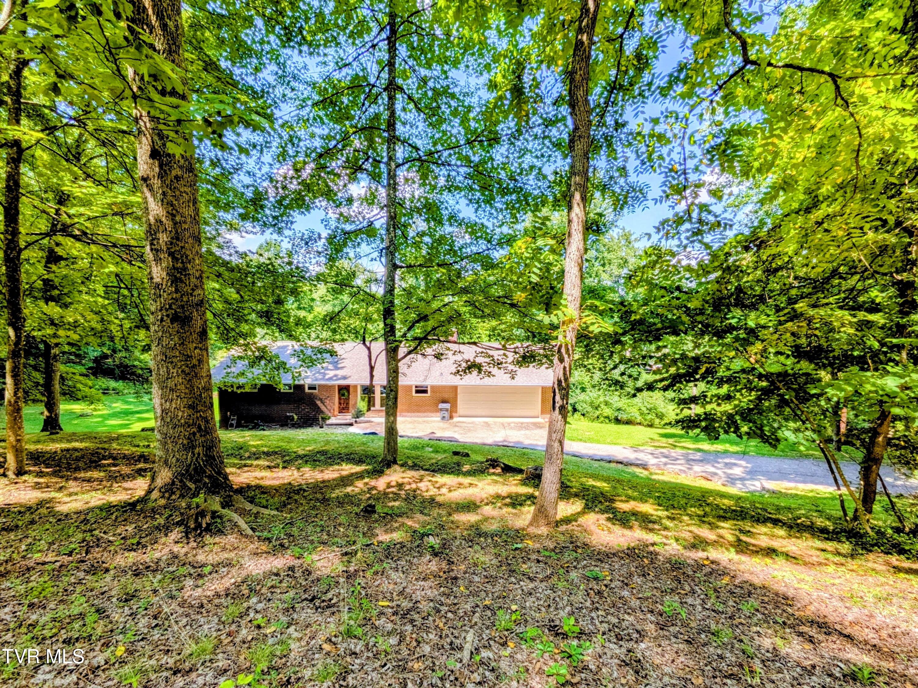 2364 Mountain Drive Property Photo 1