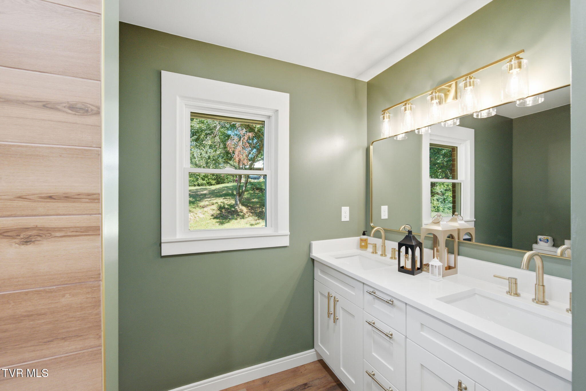 1201 High Street Property Photo 6
