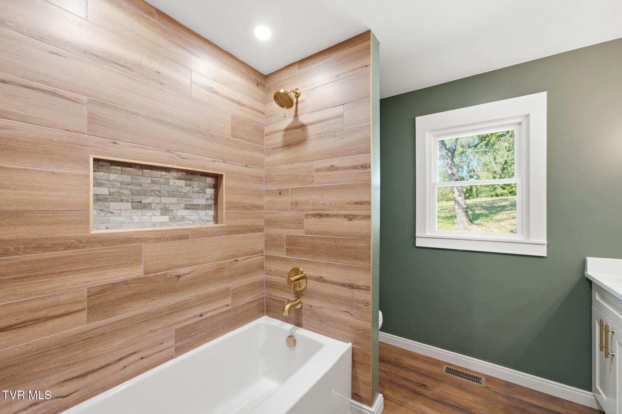 1201 High Street Property Photo 19