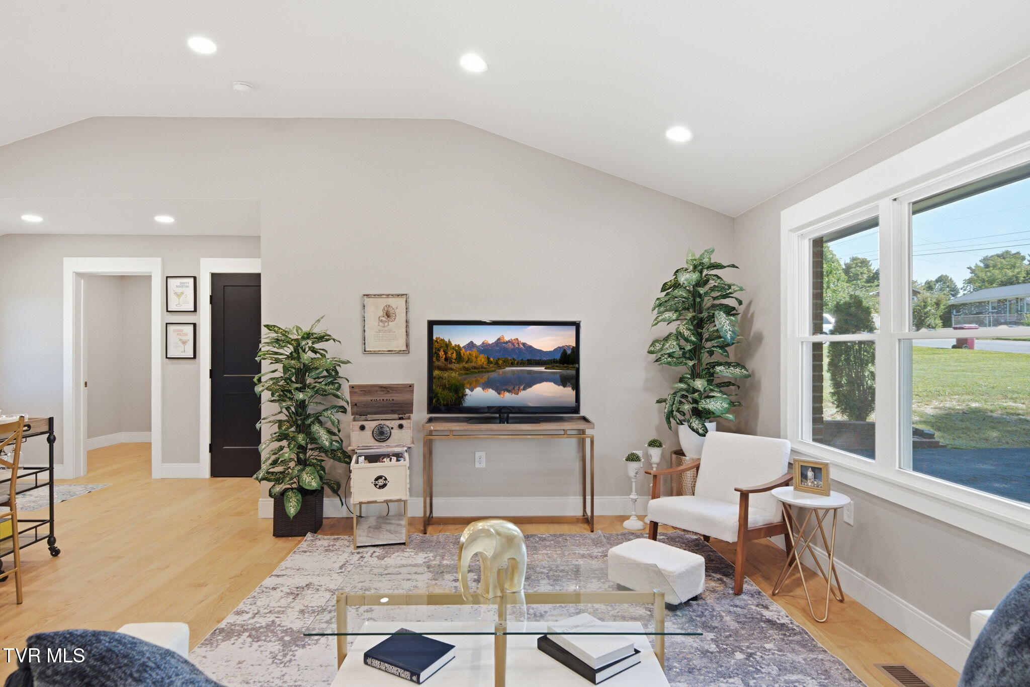 1201 High Street Property Photo 25