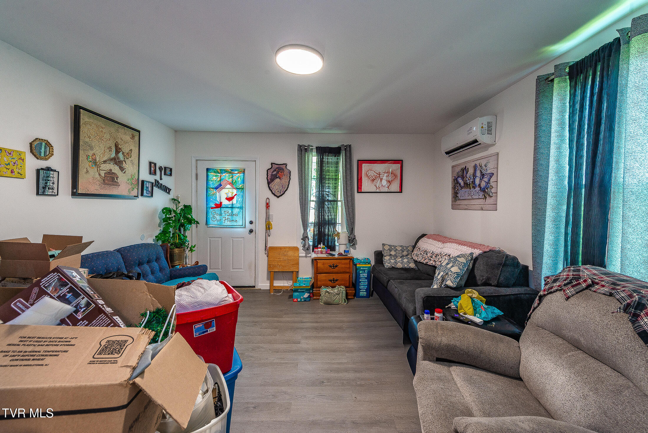 526 Dale Street Property Photo 10