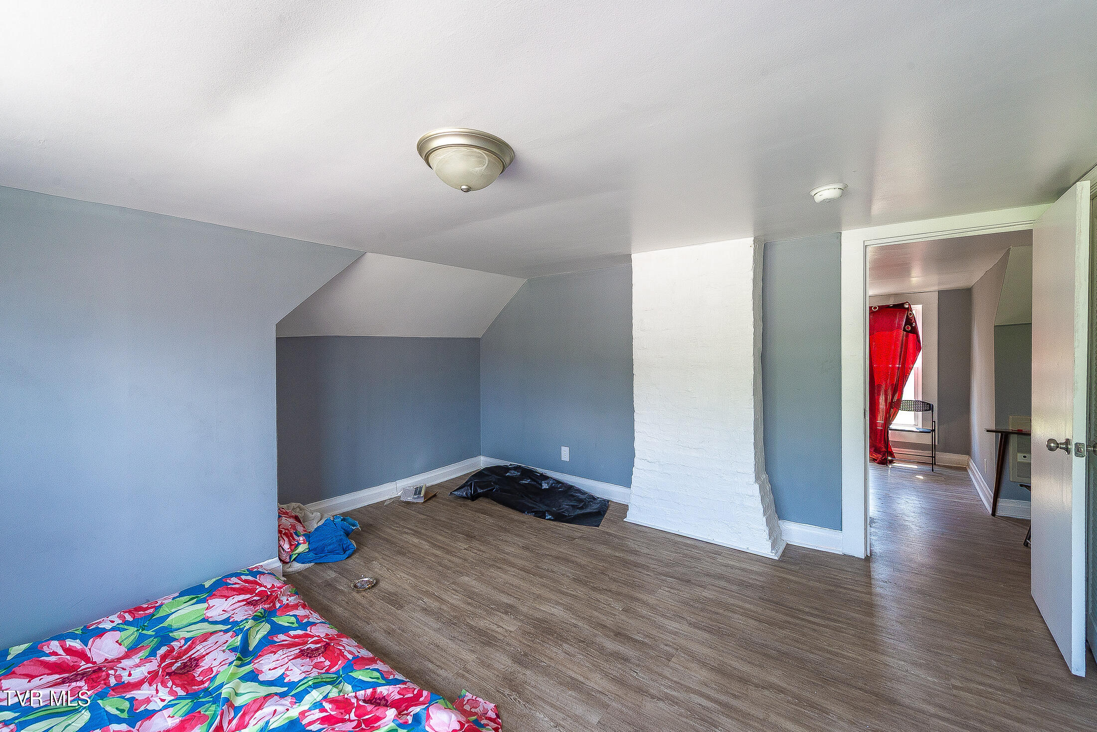 526 Dale Street Property Photo 18