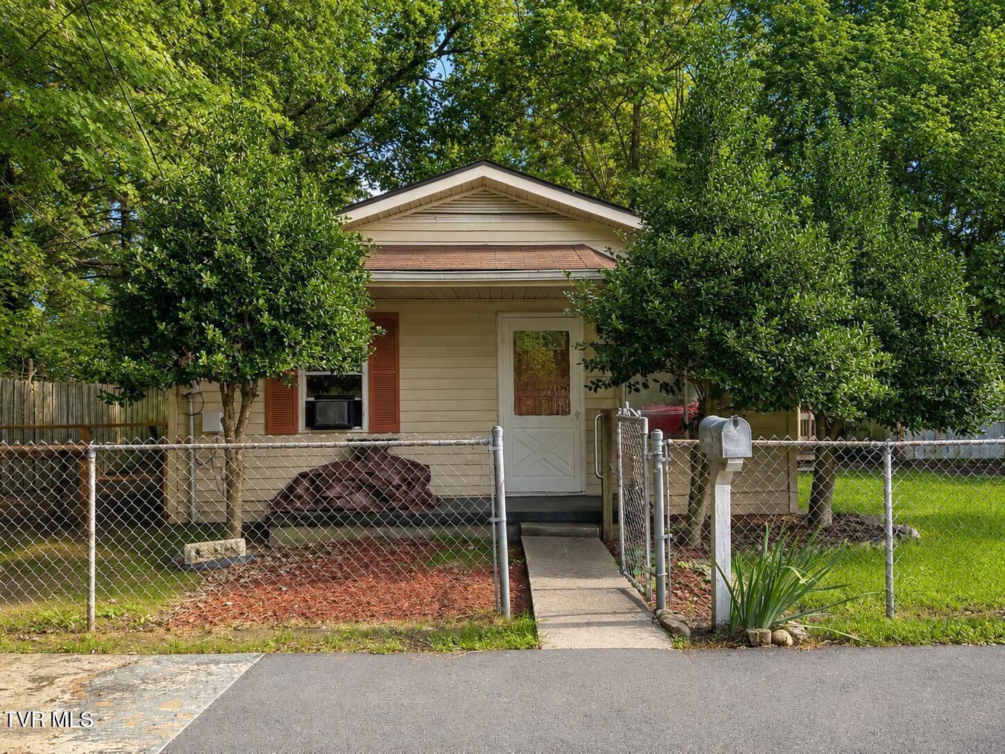 1845 Park Street 1849 Property Photo 1