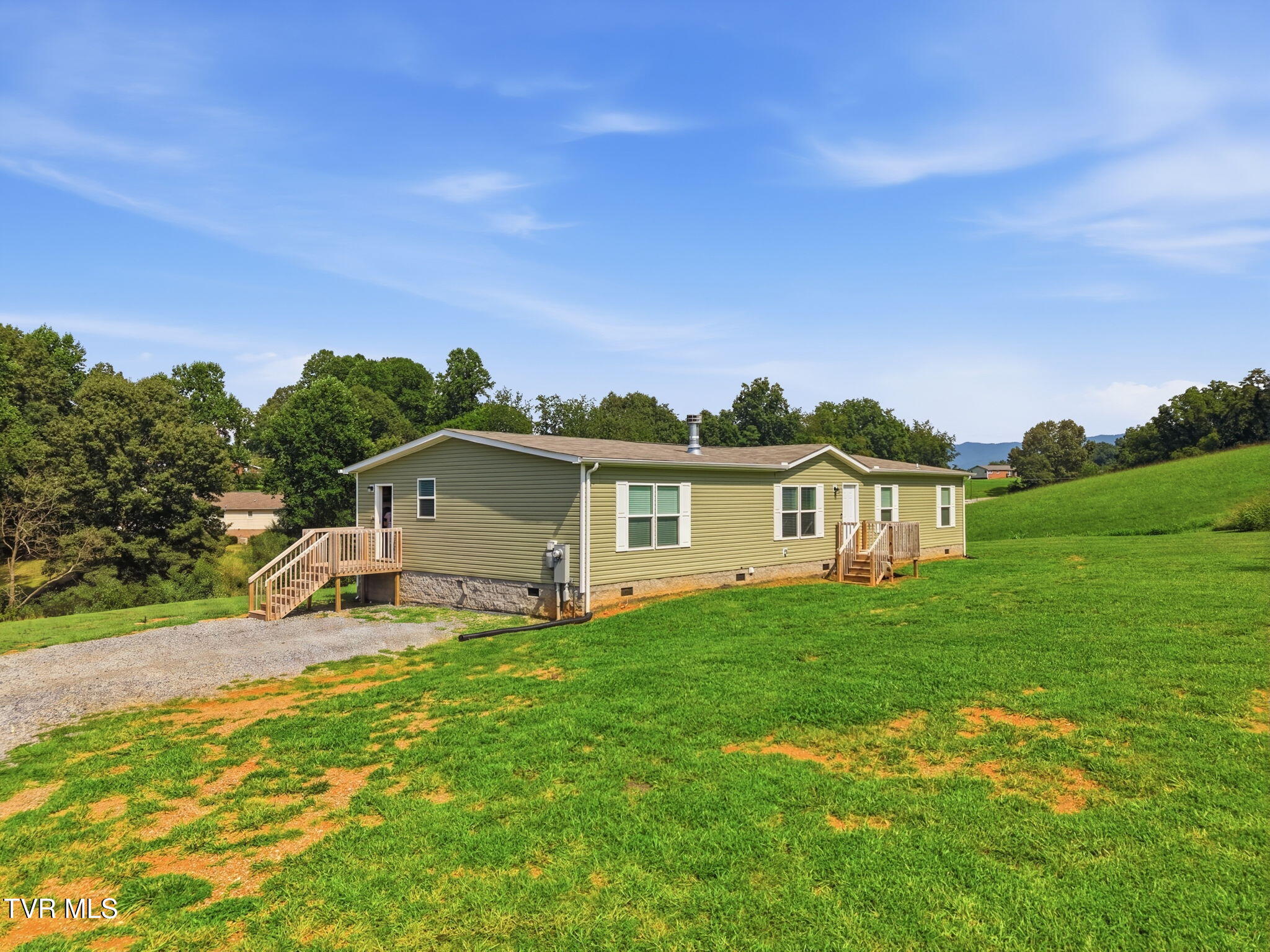 323 Fox Pvt Drive Property Photo 1