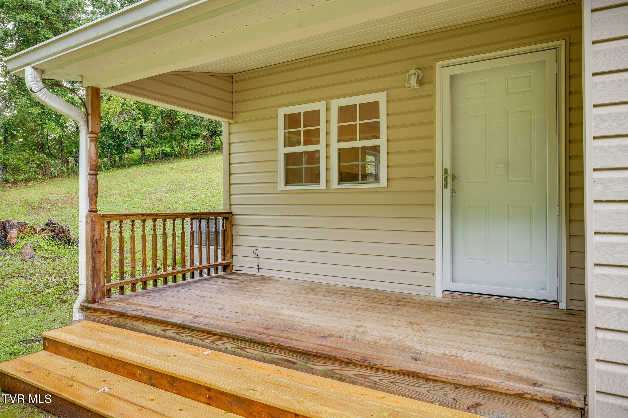 1300 Saratoga Road Property Photo 4