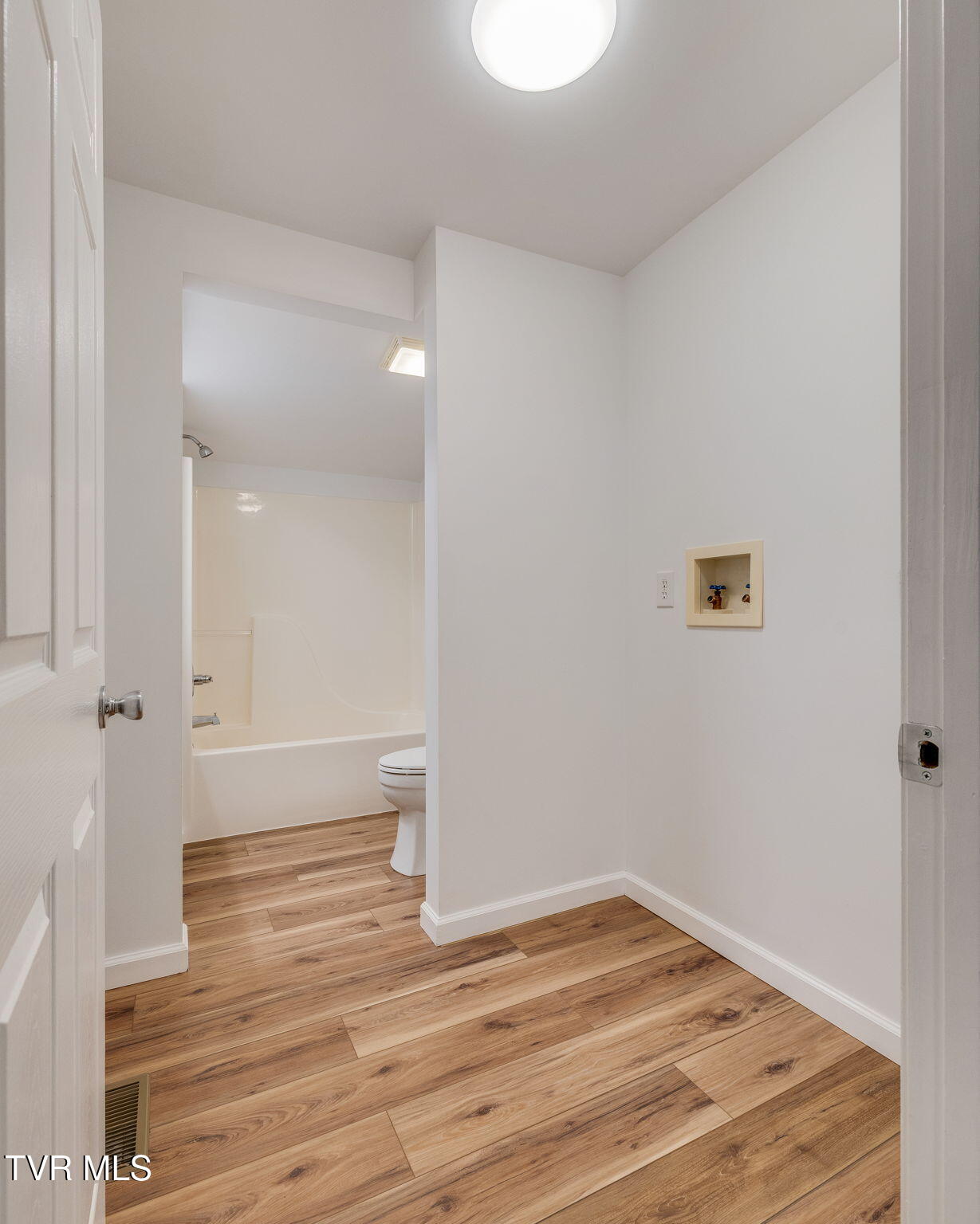 1300 Saratoga Road Property Photo 13