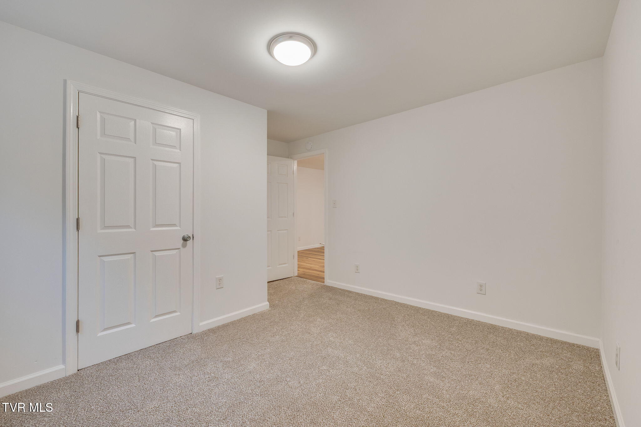 1300 Saratoga Road Property Photo 16