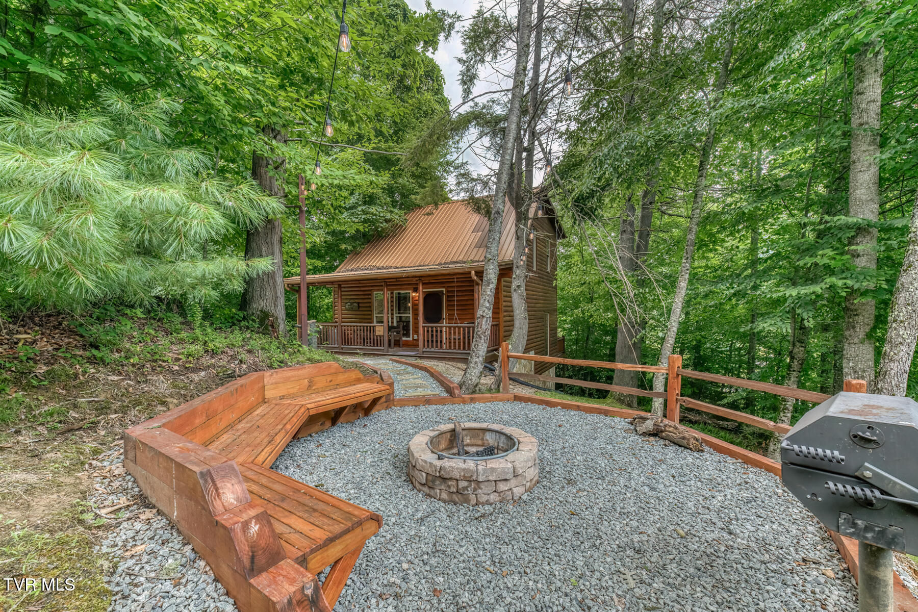 154 State Highway 143 Property Photo 9