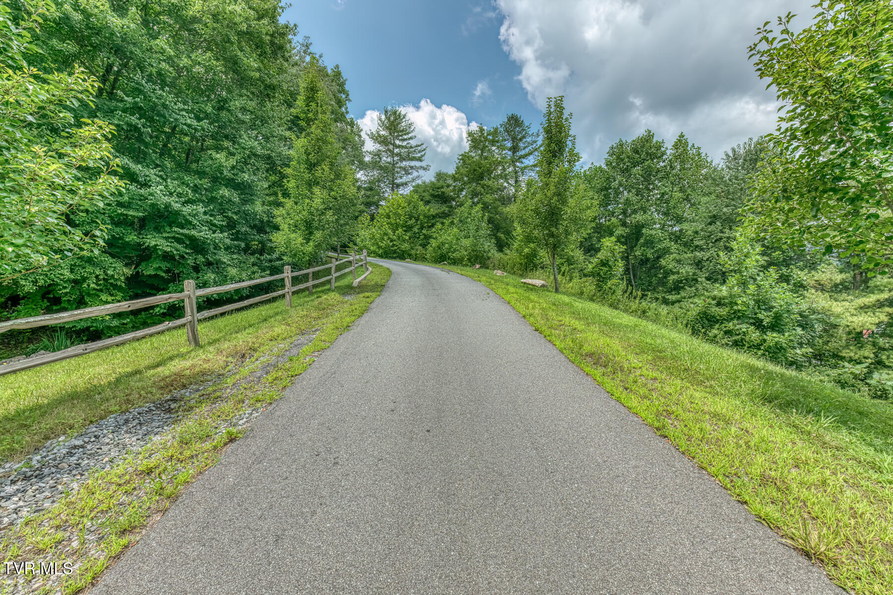 154 State Highway 143 Property Photo 113